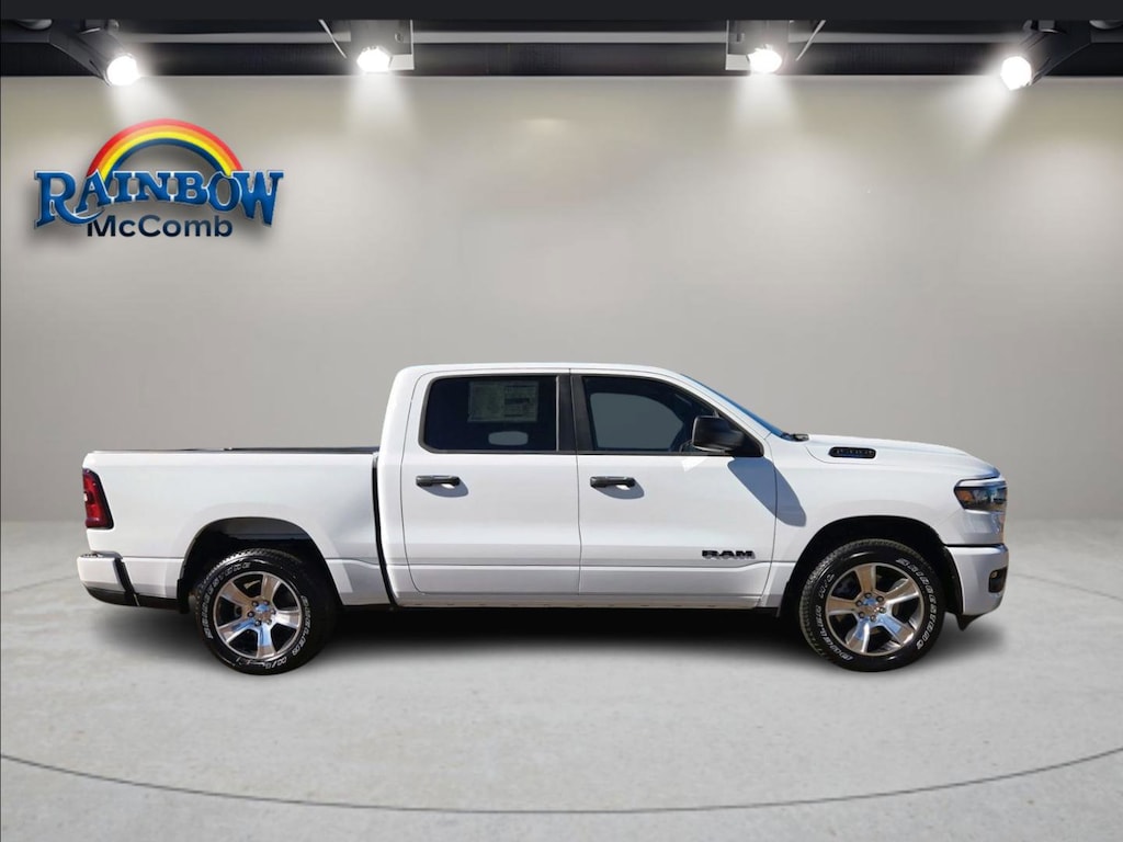 New 2025 Ram 1500 TRADESMAN CREW CAB 4X2 5'7 BOX Pickup