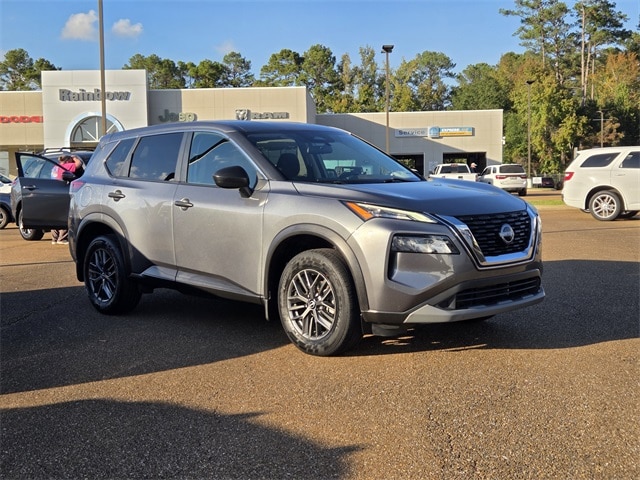 2022 Nissan Rogue S