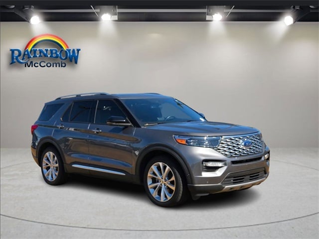 2022 Ford Explorer Platinum's photo