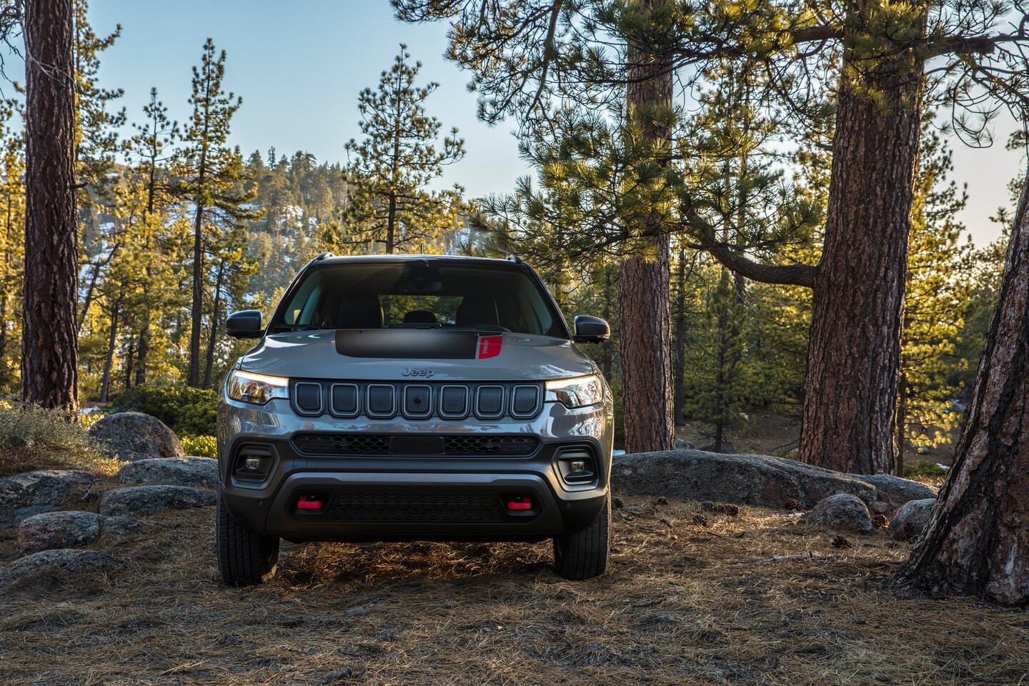 Front view of 2025 Jeep Compass Trailhawk