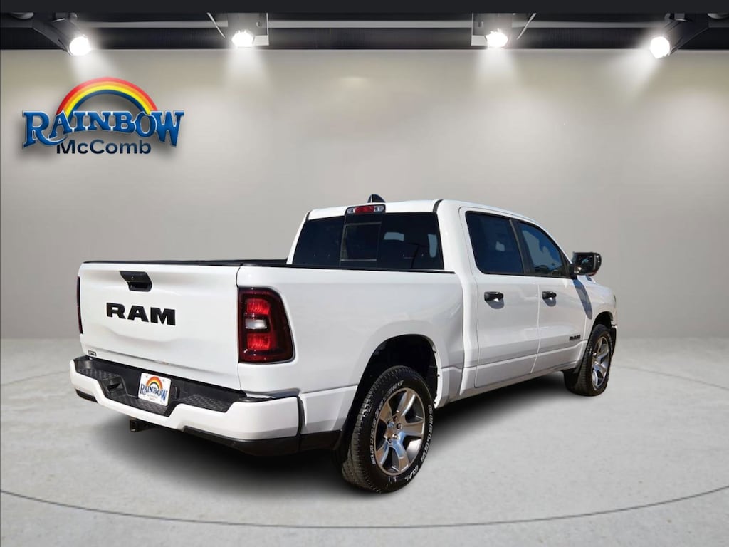 New 2025 Ram 1500 TRADESMAN CREW CAB 4X2 5'7 BOX Pickup