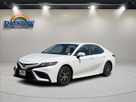 2024 Toyota Camry SE Sedan