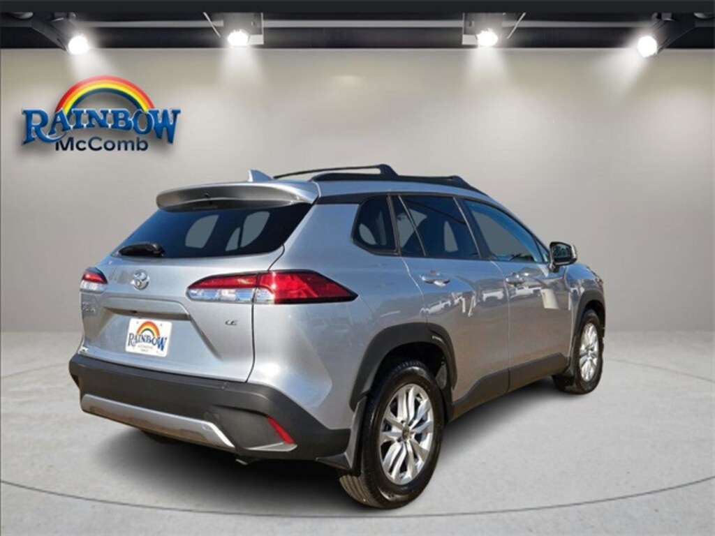 Used 2024 Toyota Corolla Cross LE SUV