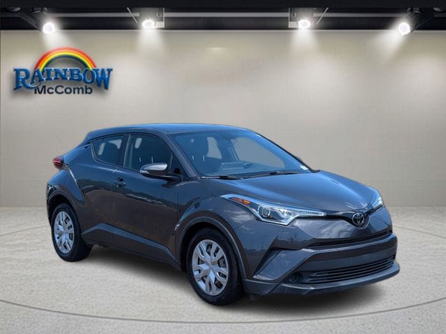 2019 Toyota C-HR LE's photo