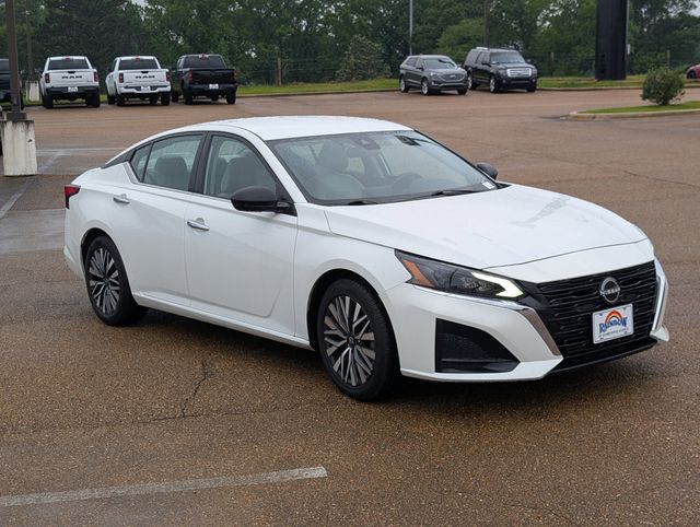 2024 Nissan Altima SV