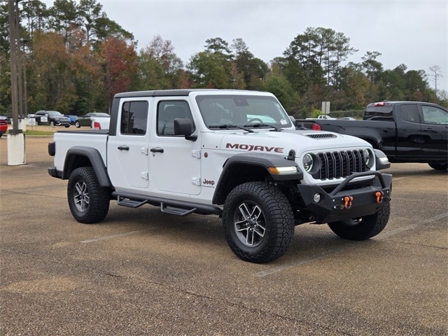 2024 Jeep Gladiator Mojave's photo