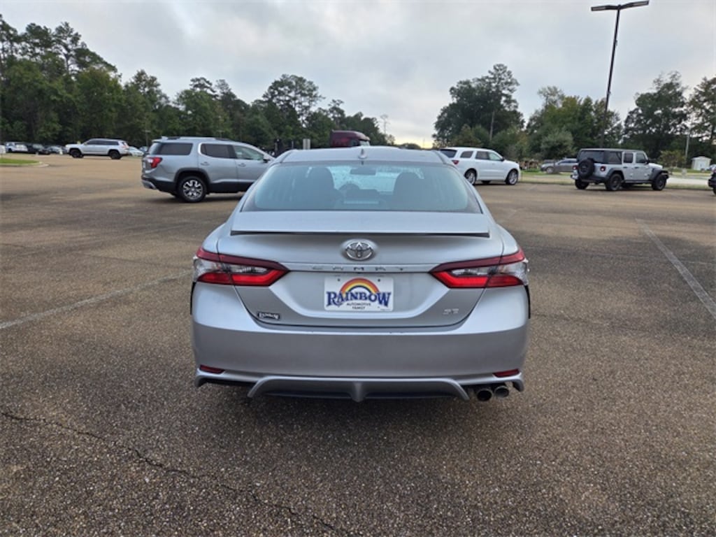 Used 2024 Toyota Camry SE Sedan