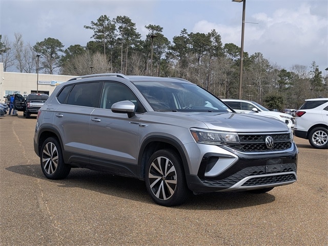 2024 Volkswagen Taos SE
