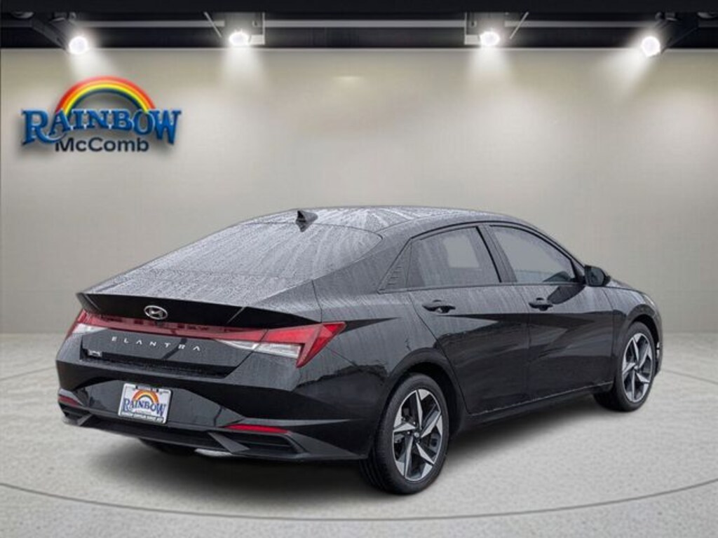 Used 2023 Hyundai Elantra SEL Sedan