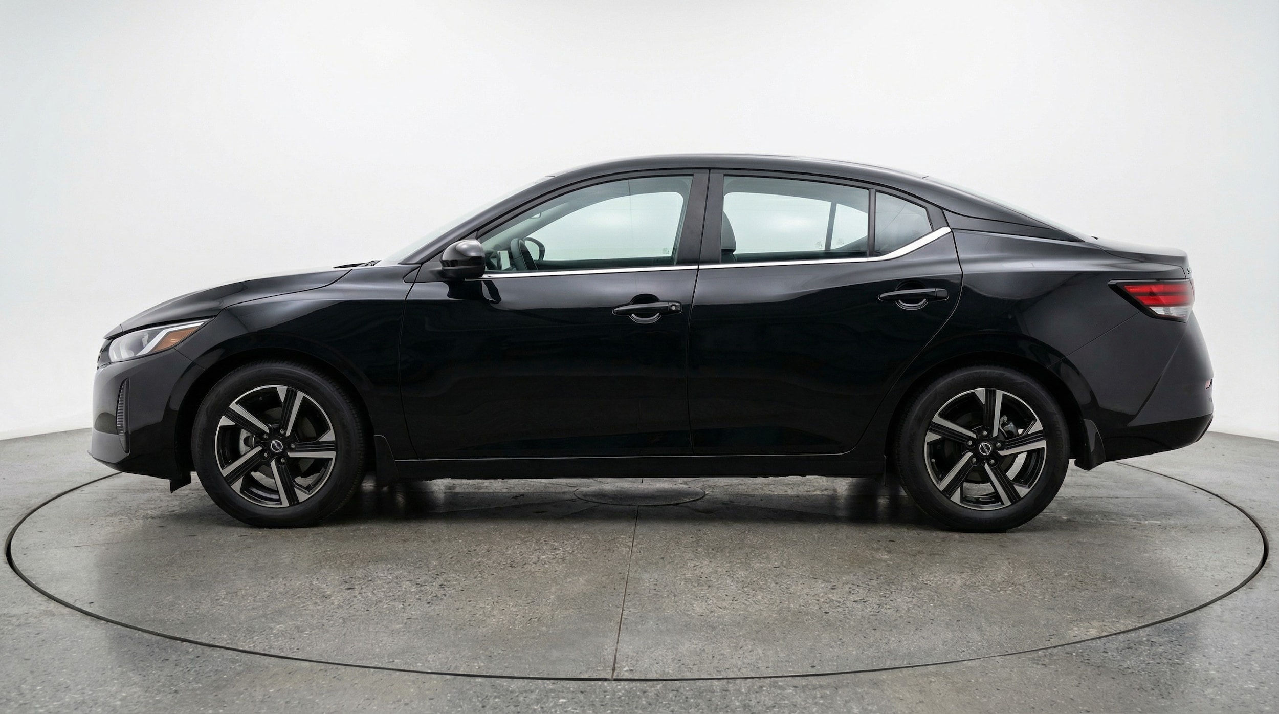 Thumbnail: 2025 Nissan Sentra - 4