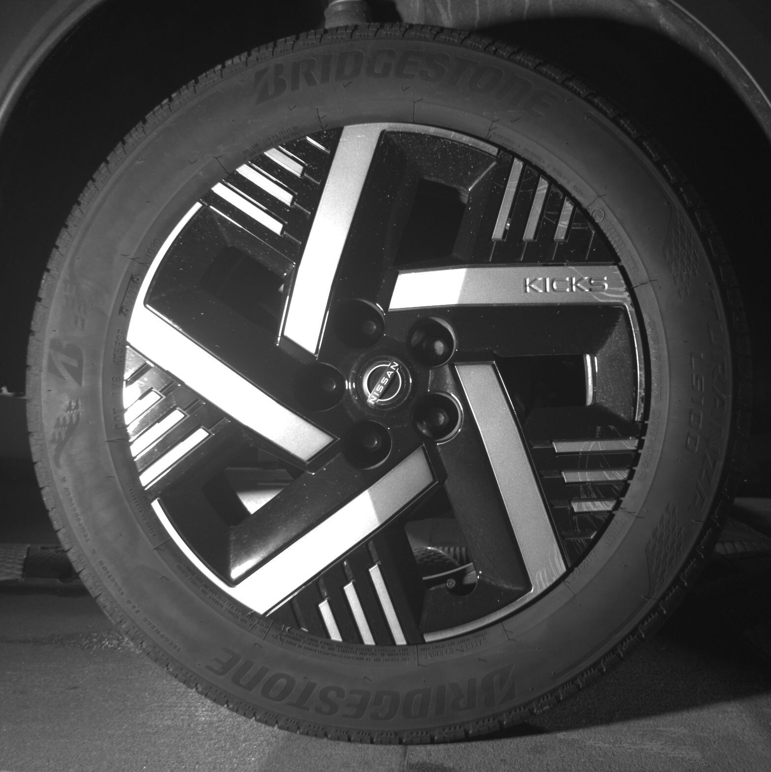 Thumbnail: 2025 Nissan Kicks - 12