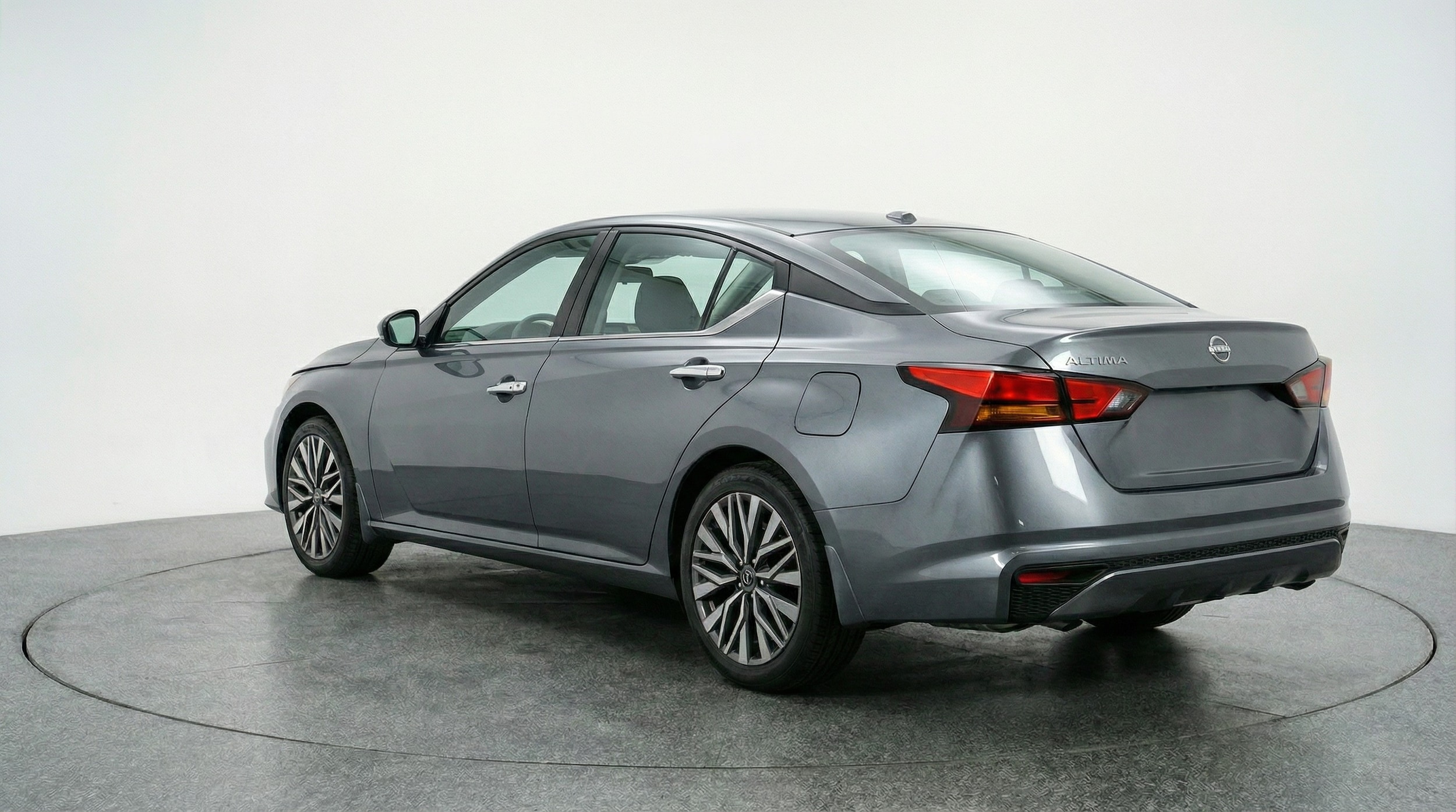 Thumbnail: 2025 Nissan Altima - 5