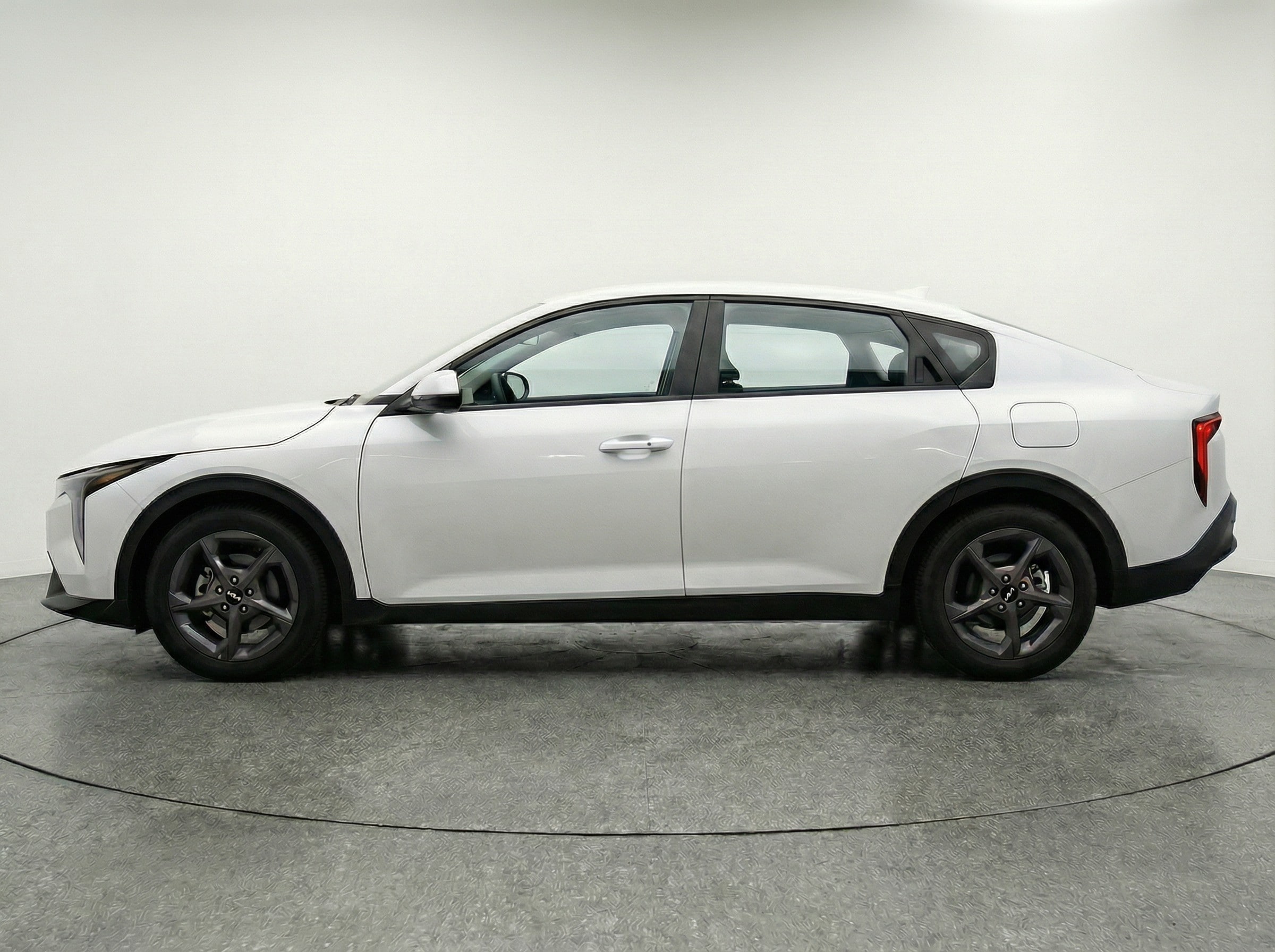 Thumbnail: 2025 Kia K4 - 4