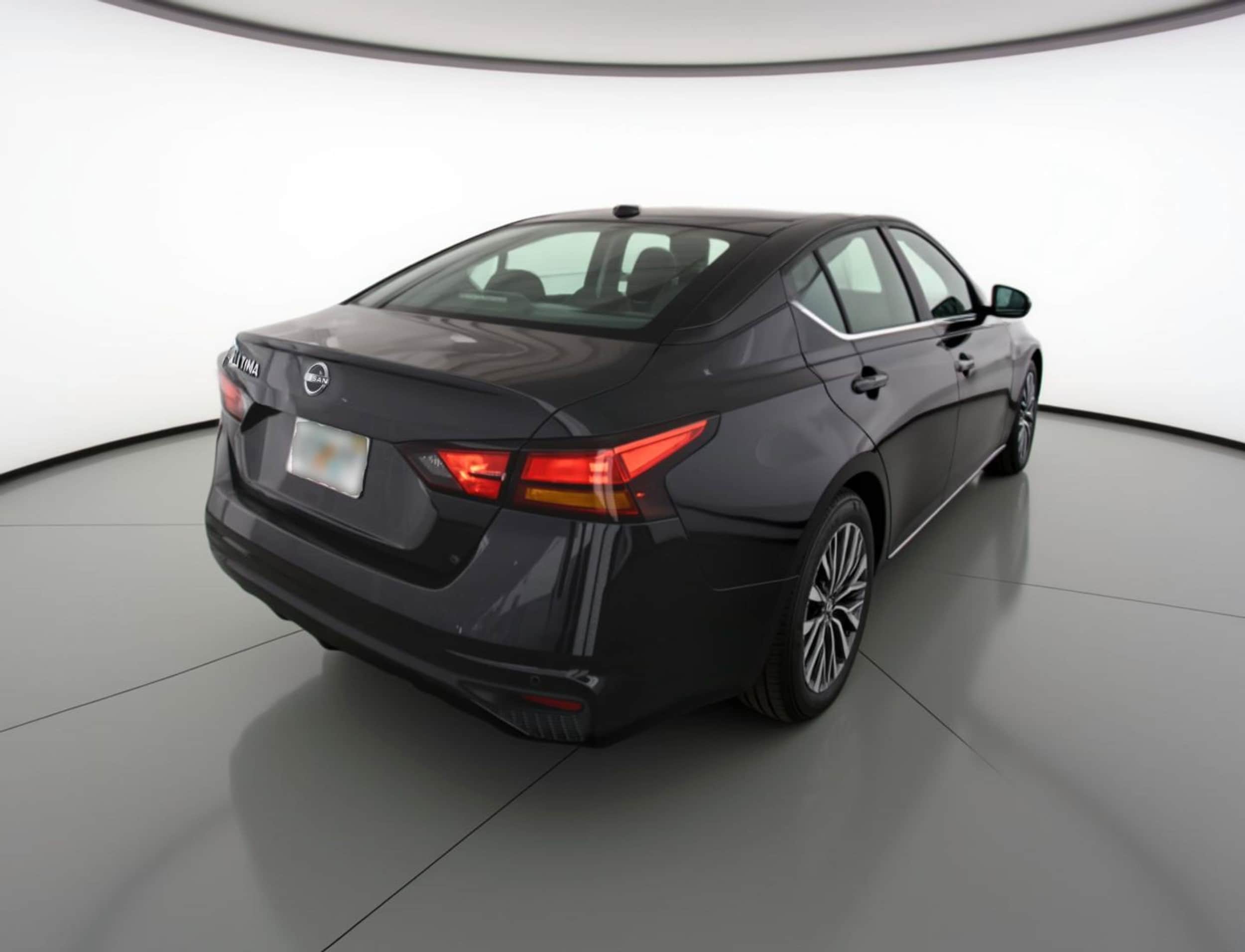 Thumbnail: 2025 Nissan Altima - 9
