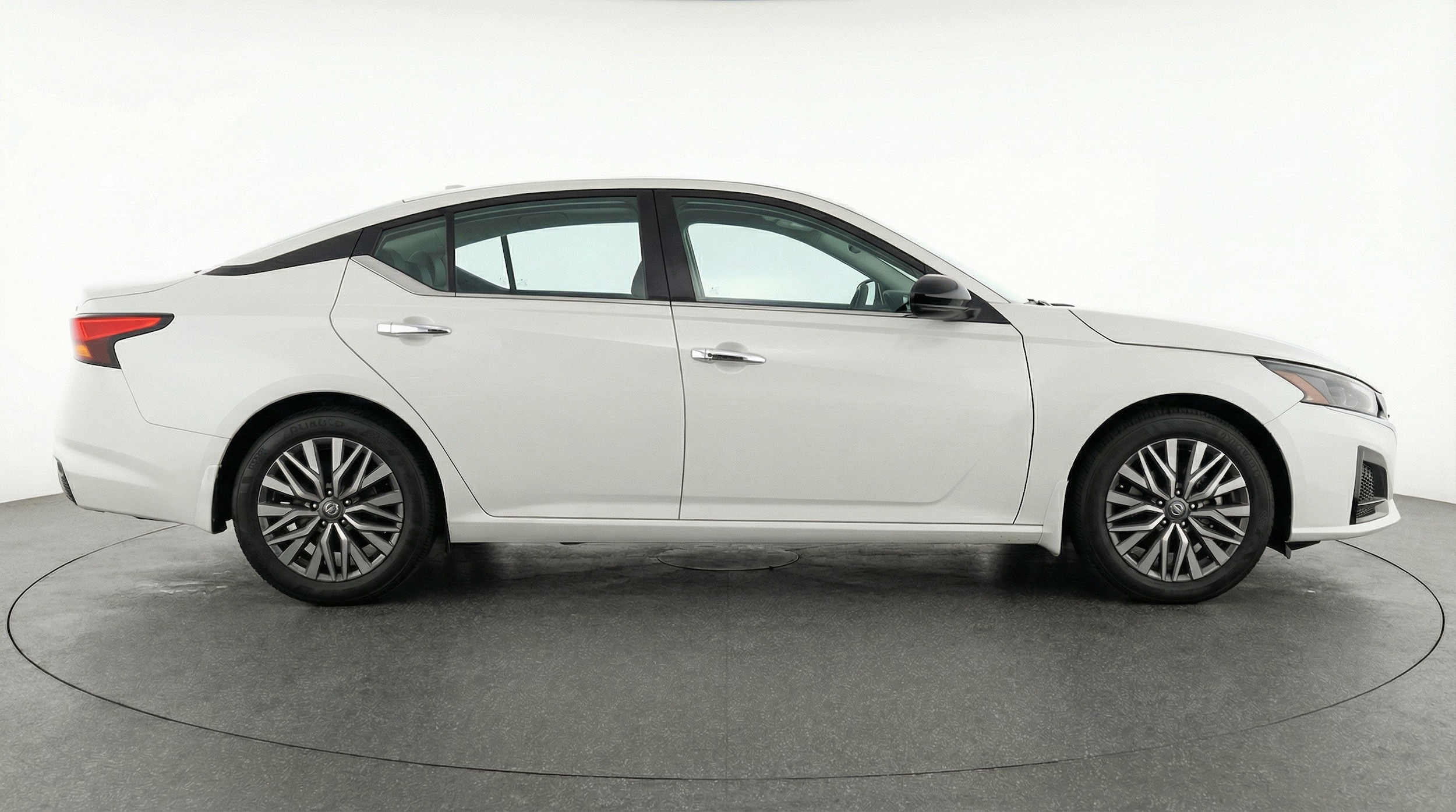 Thumbnail: 2025 Nissan Altima - 11