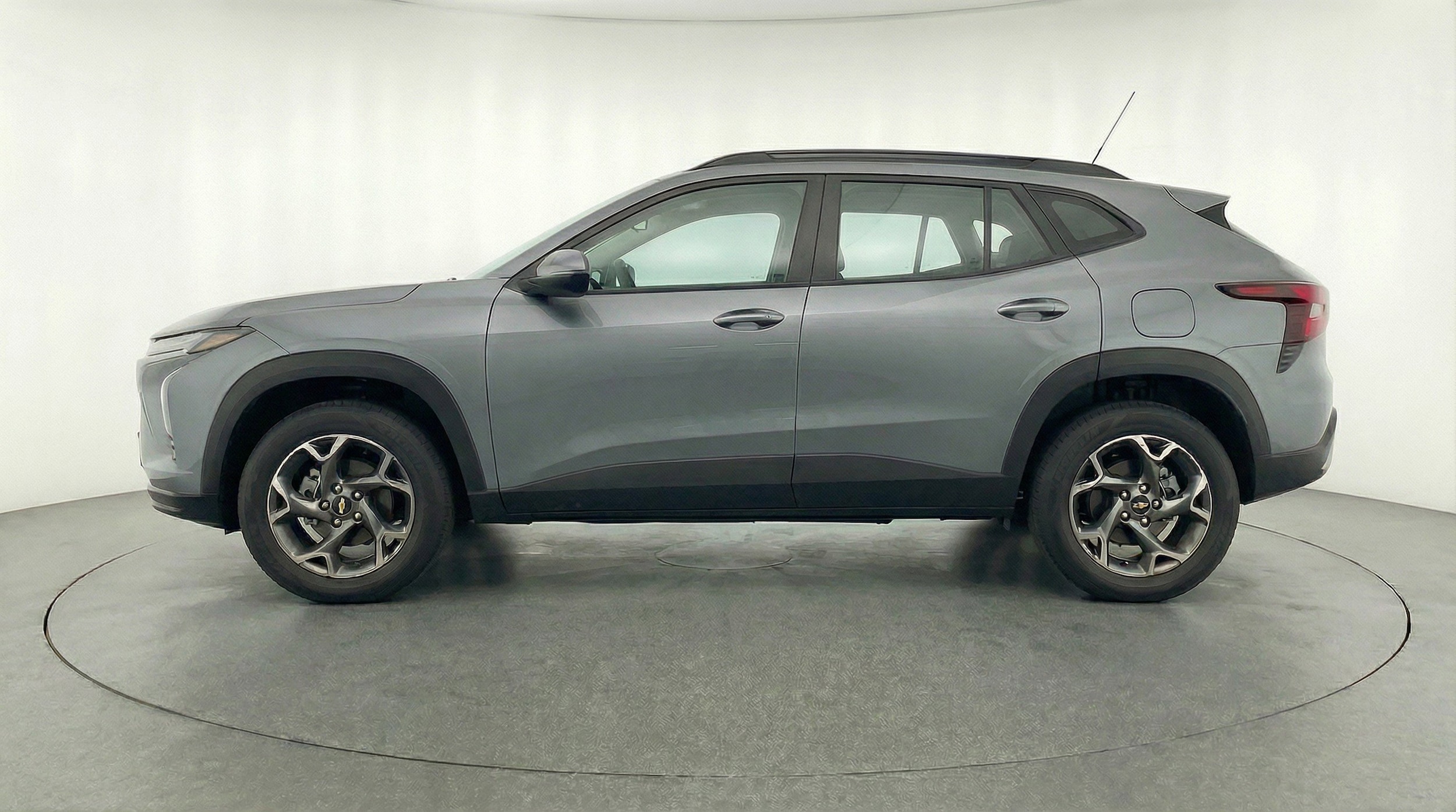 Thumbnail: 2025 Chevrolet Trax - 5