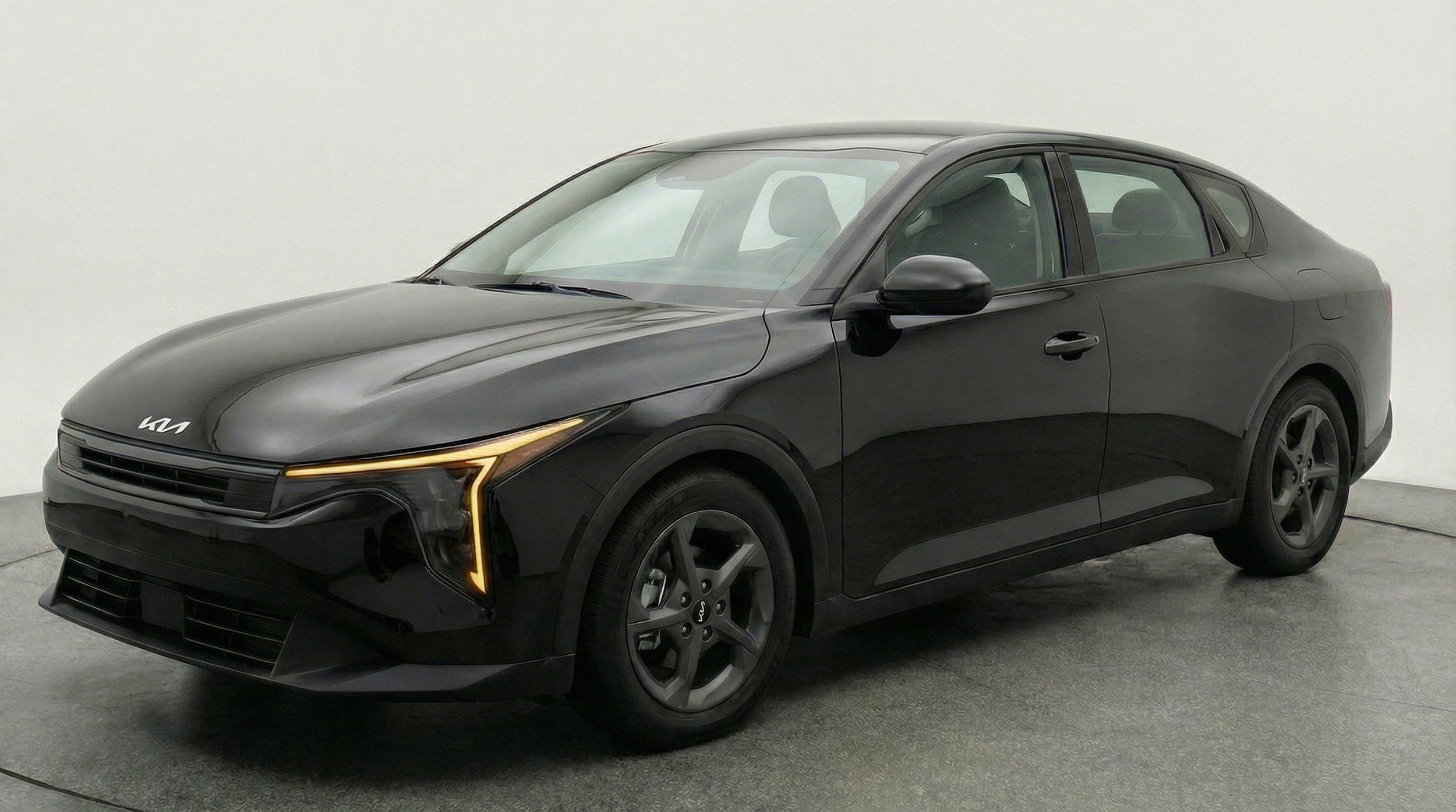 Thumbnail: 2025 Kia K4 - 3