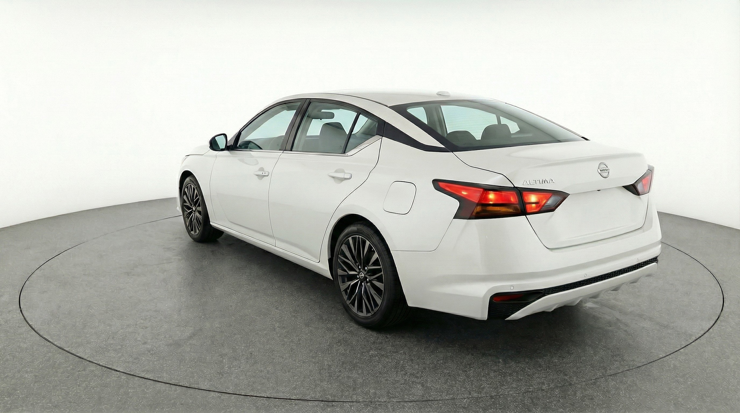 Thumbnail: 2025 Nissan Altima - 6