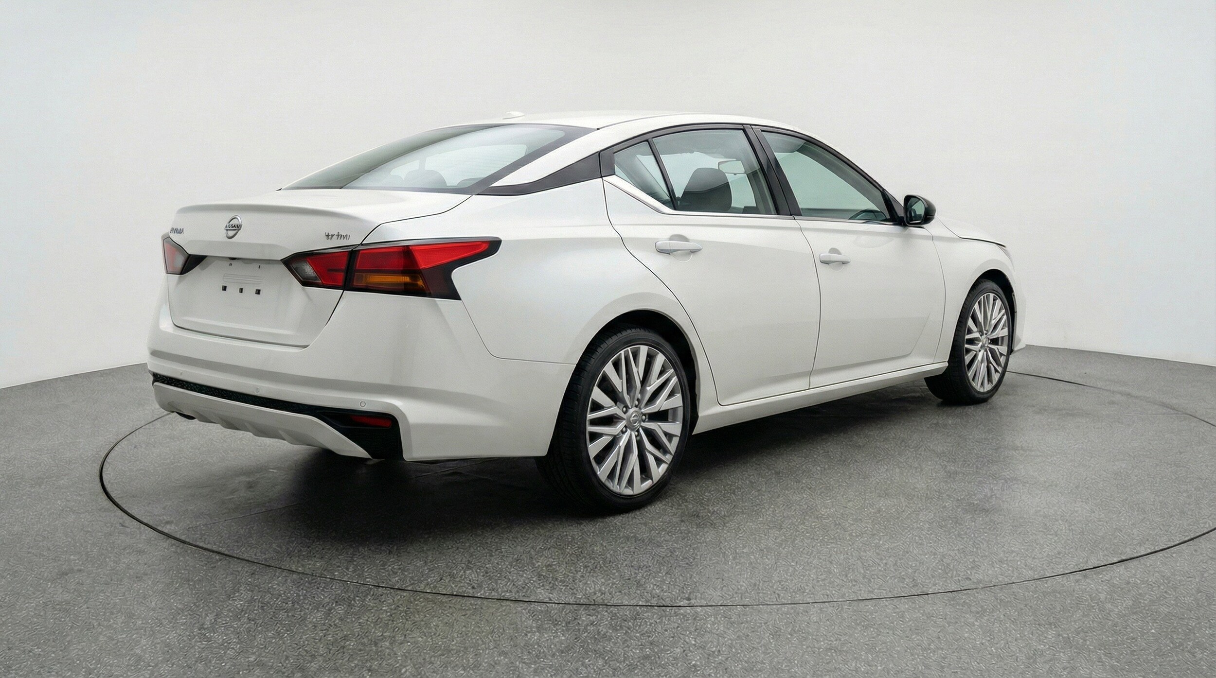 Thumbnail: 2025 Nissan Altima - 9