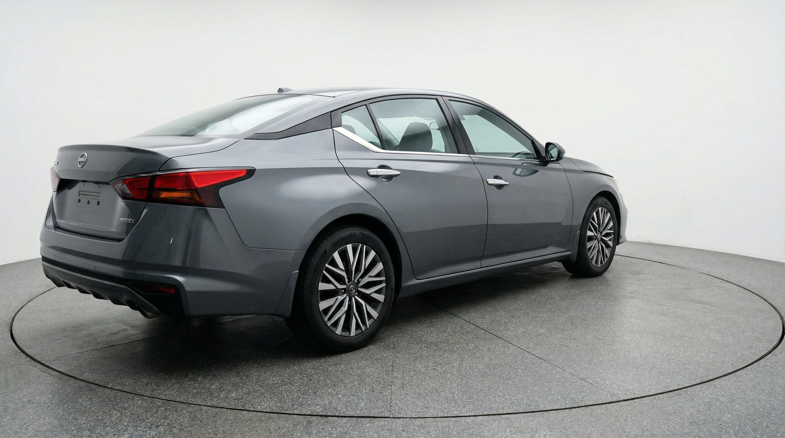 Thumbnail: 2025 Nissan Altima - 9