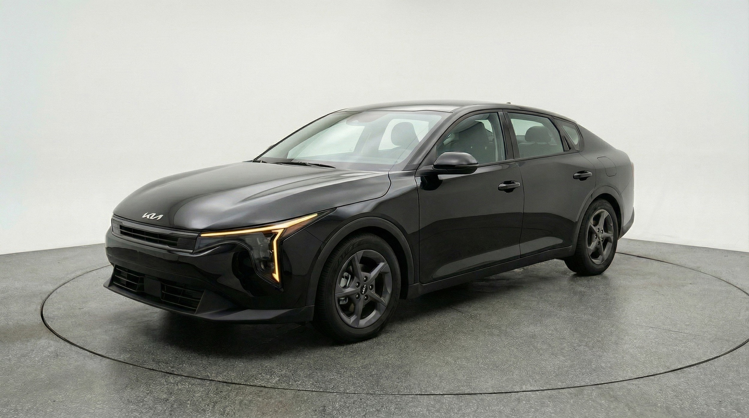 Thumbnail: 2025 Kia K4 - 3