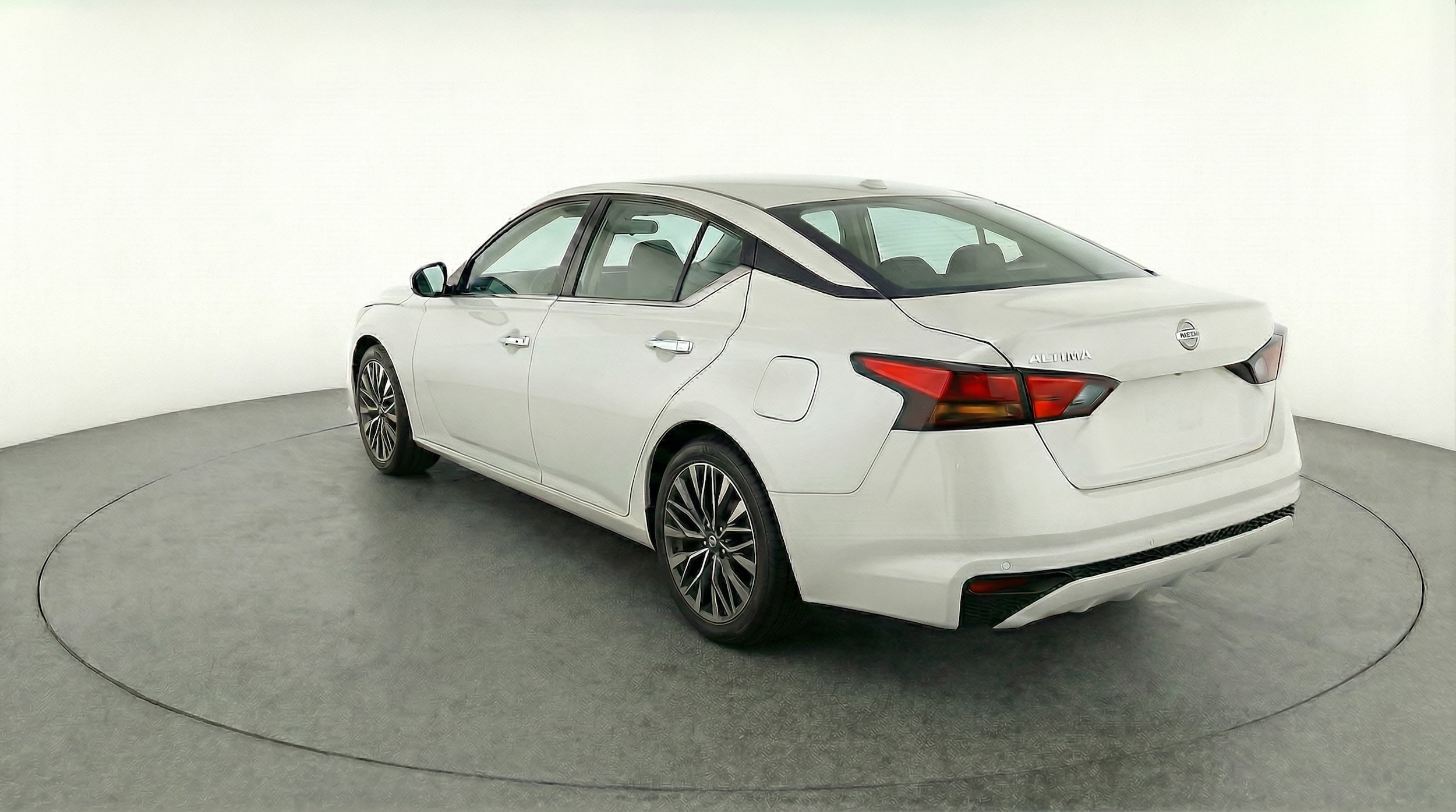 Thumbnail: 2025 Nissan Altima - 5