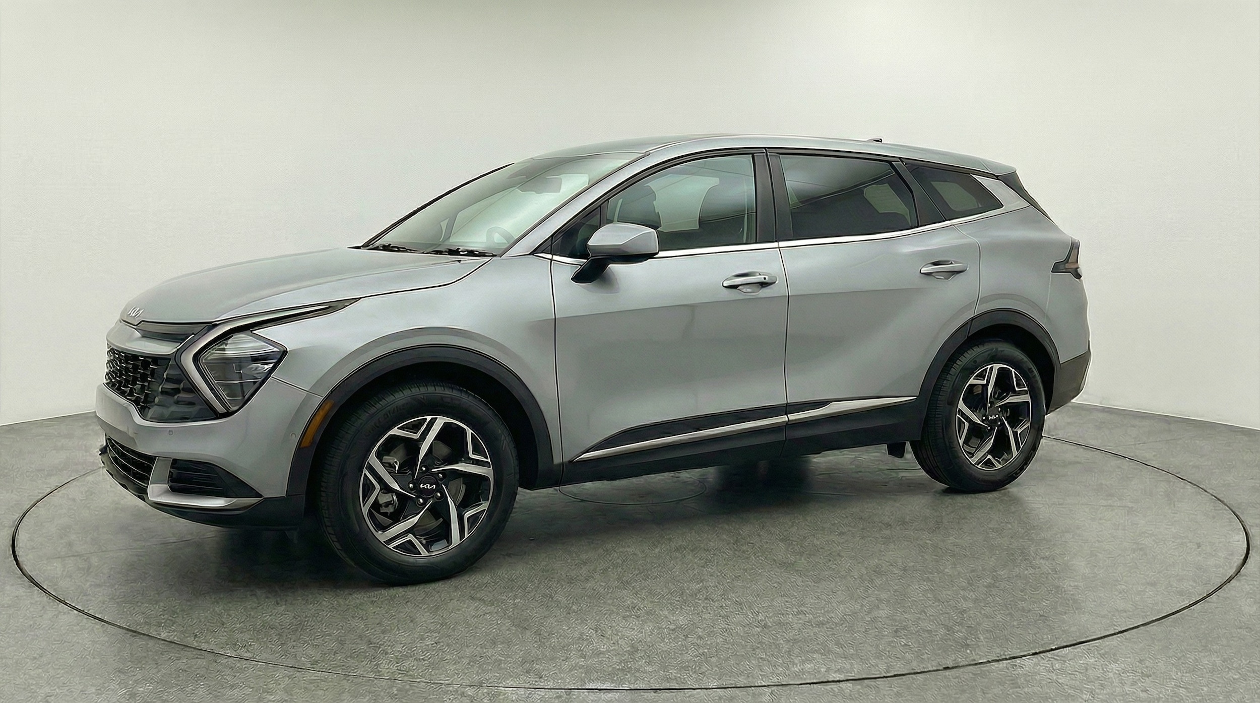 Thumbnail: 2025 Kia Sportage - 3