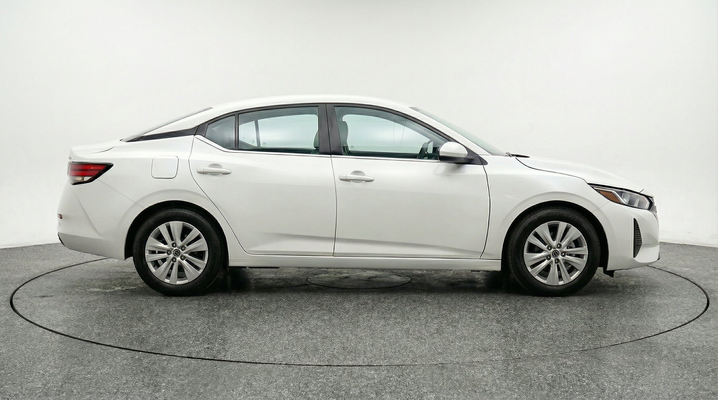 Thumbnail: 2025 Nissan Sentra - 11