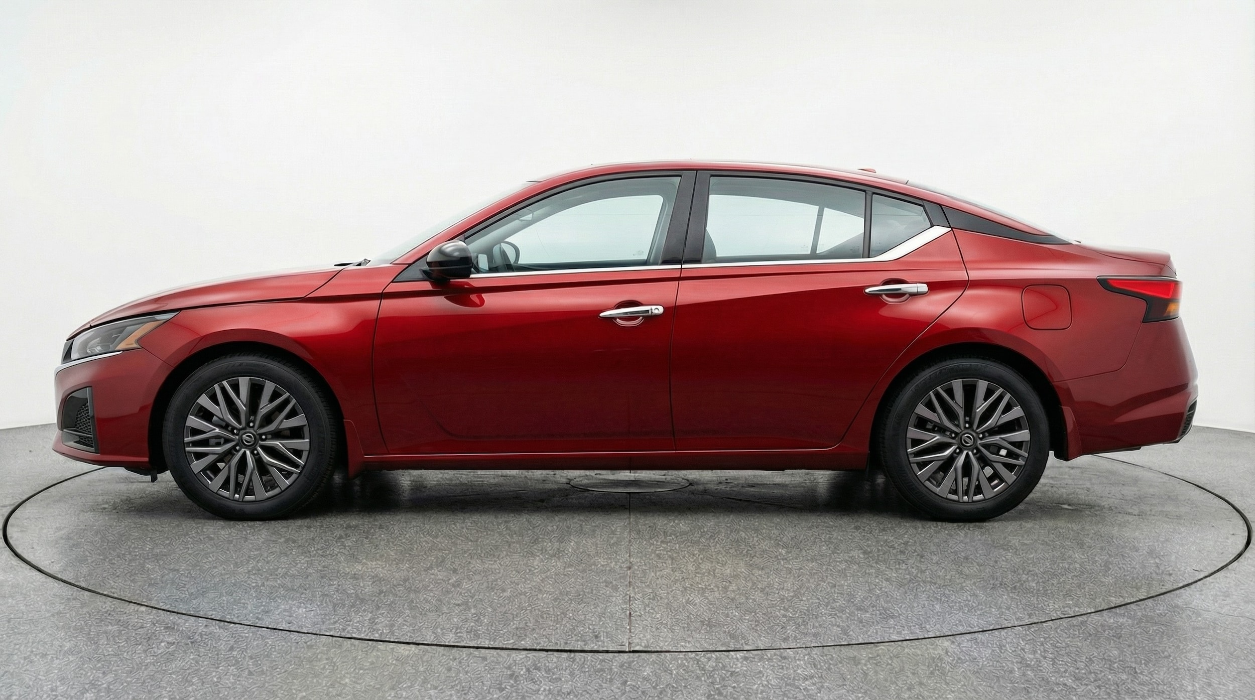 Thumbnail: 2025 Nissan Altima - 4