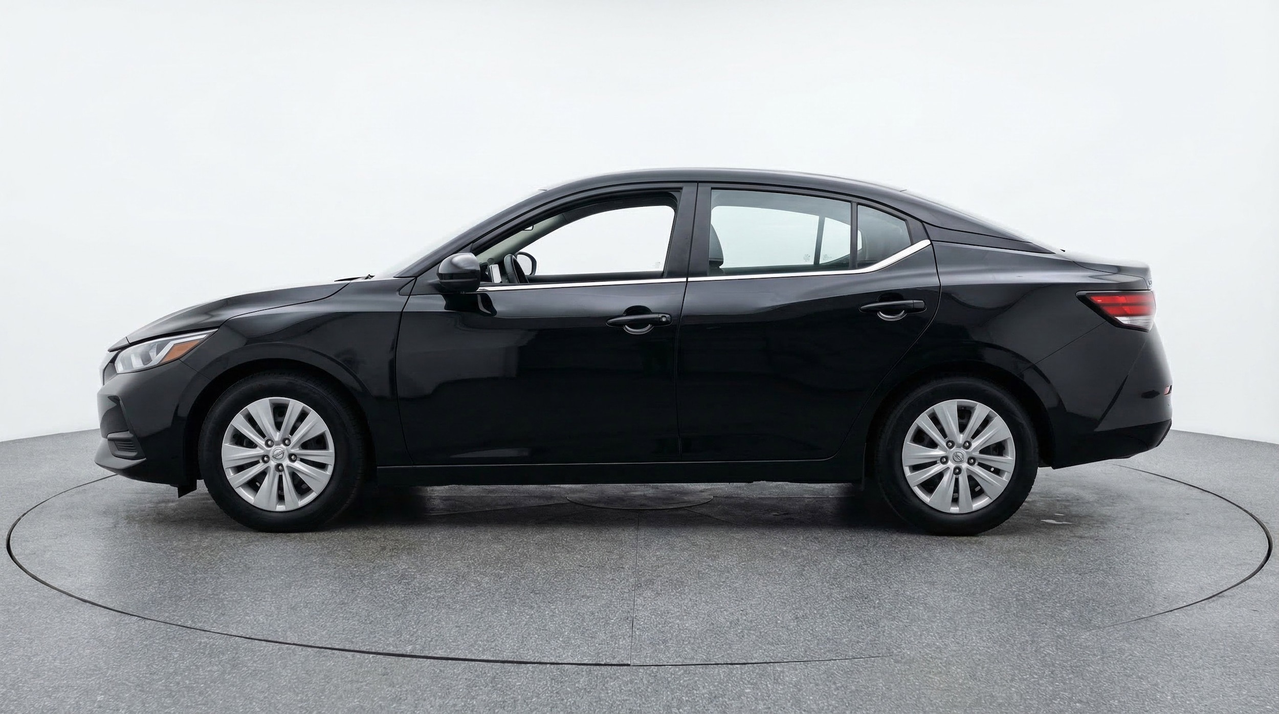 Thumbnail: 2025 Nissan Sentra - 5