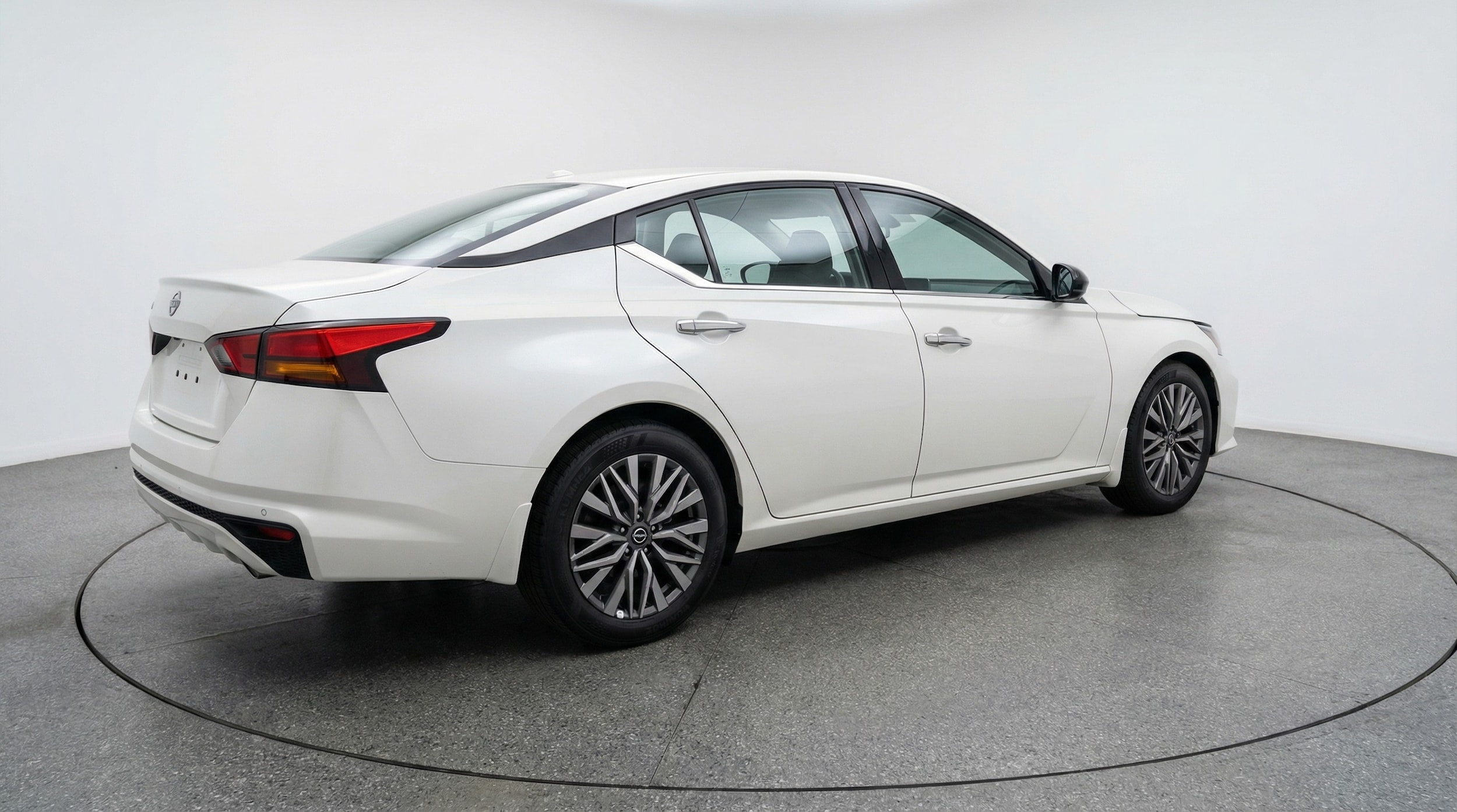 Thumbnail: 2025 Nissan Altima - 7