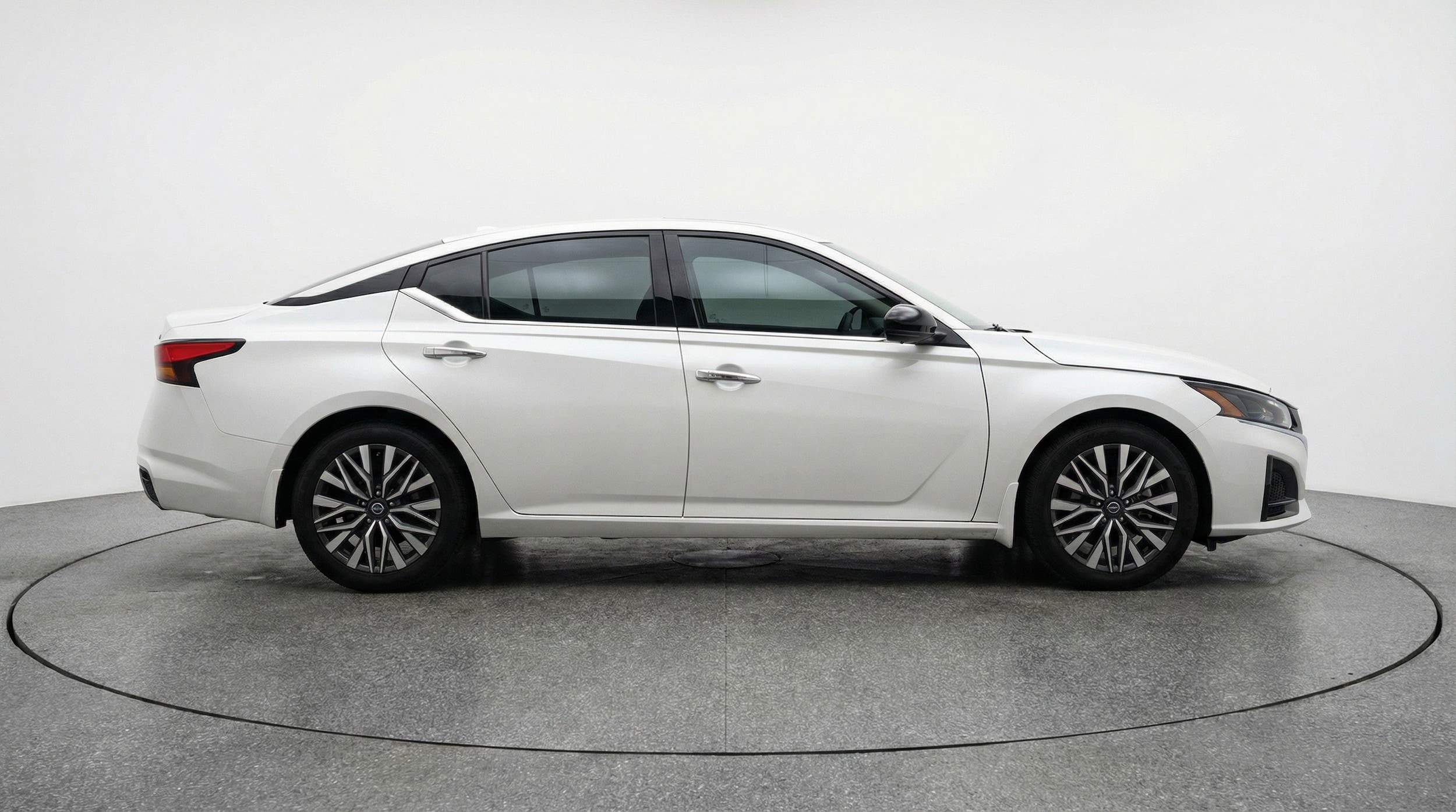 Thumbnail: 2025 Nissan Altima - 11