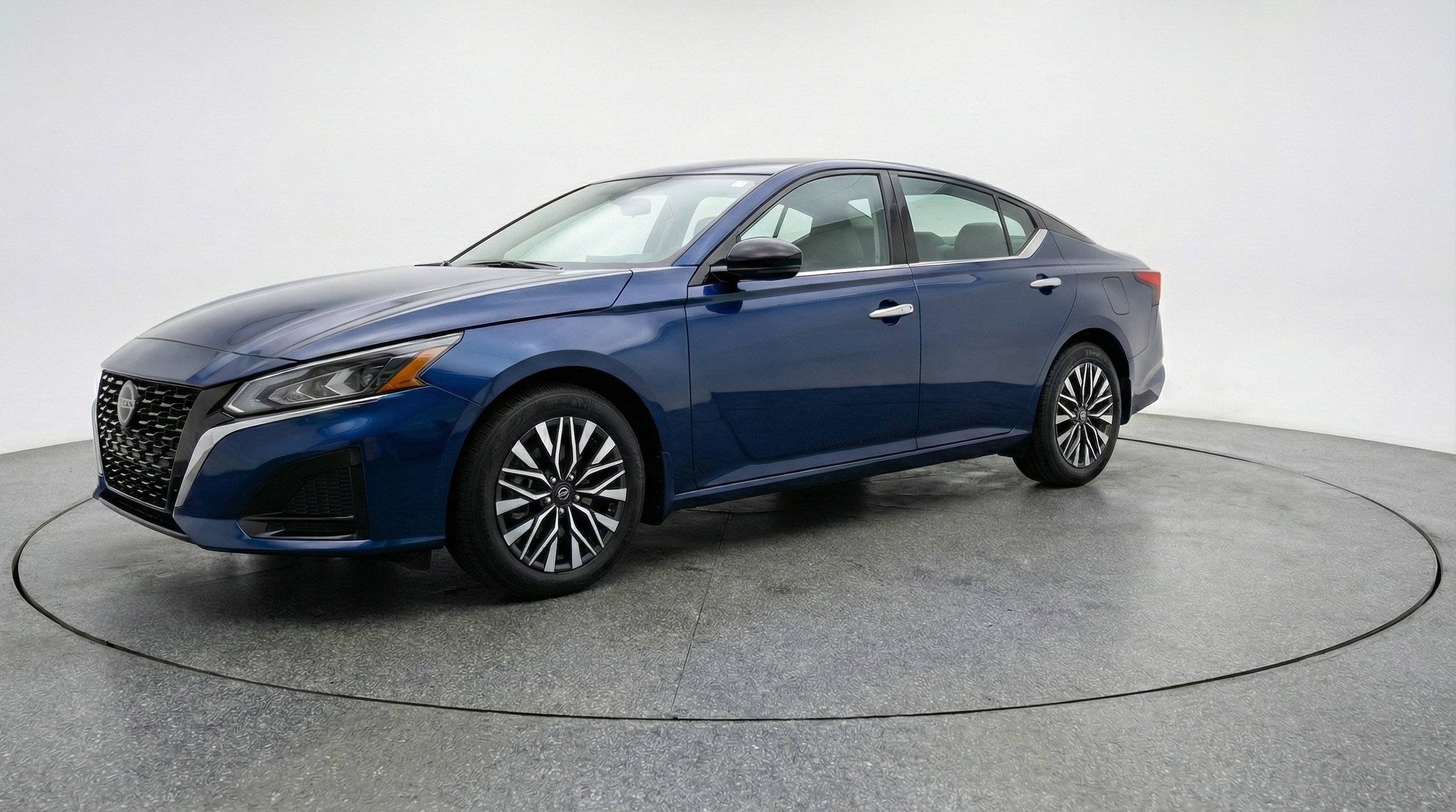 Thumbnail: 2025 Nissan Altima - 3