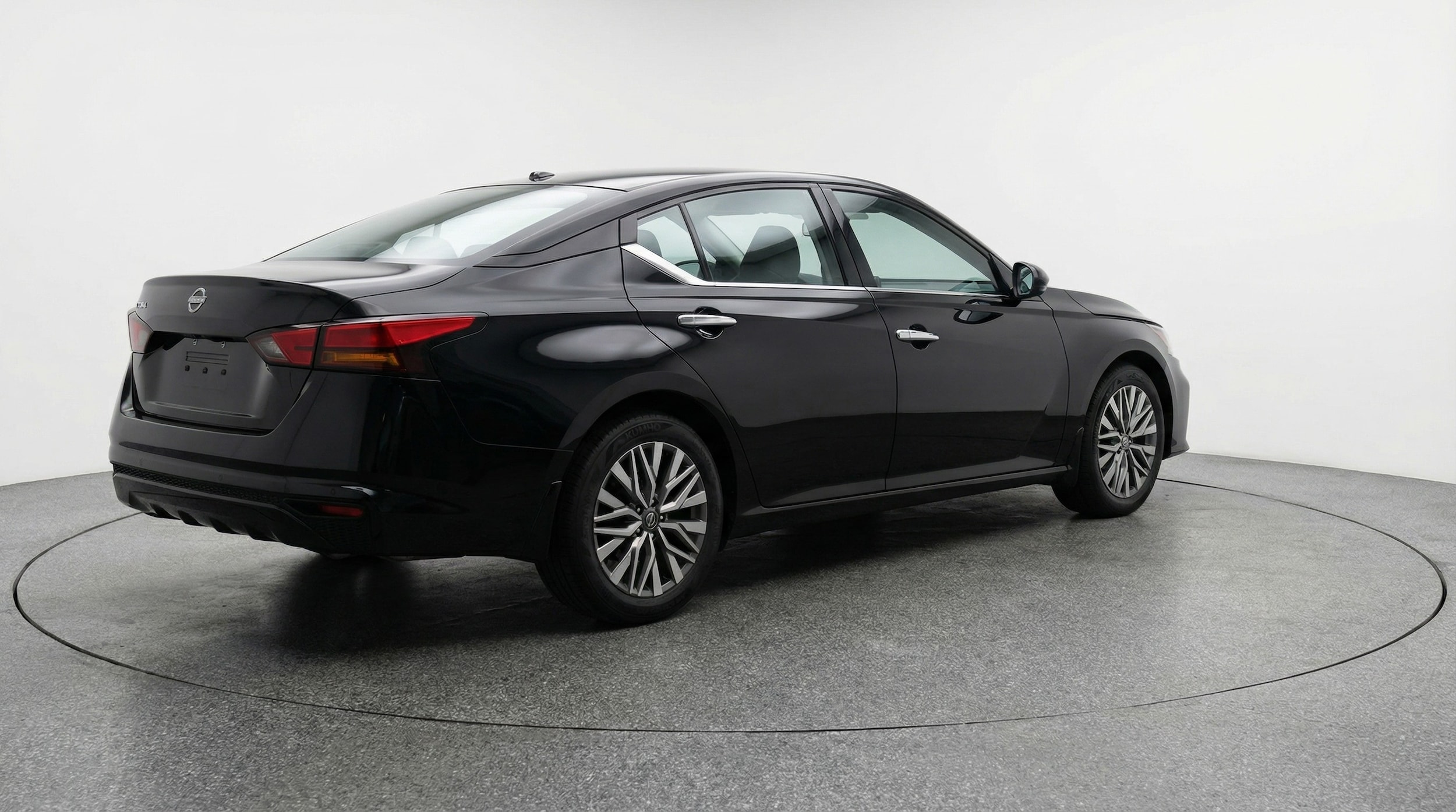 Thumbnail: 2025 Nissan Altima - 7