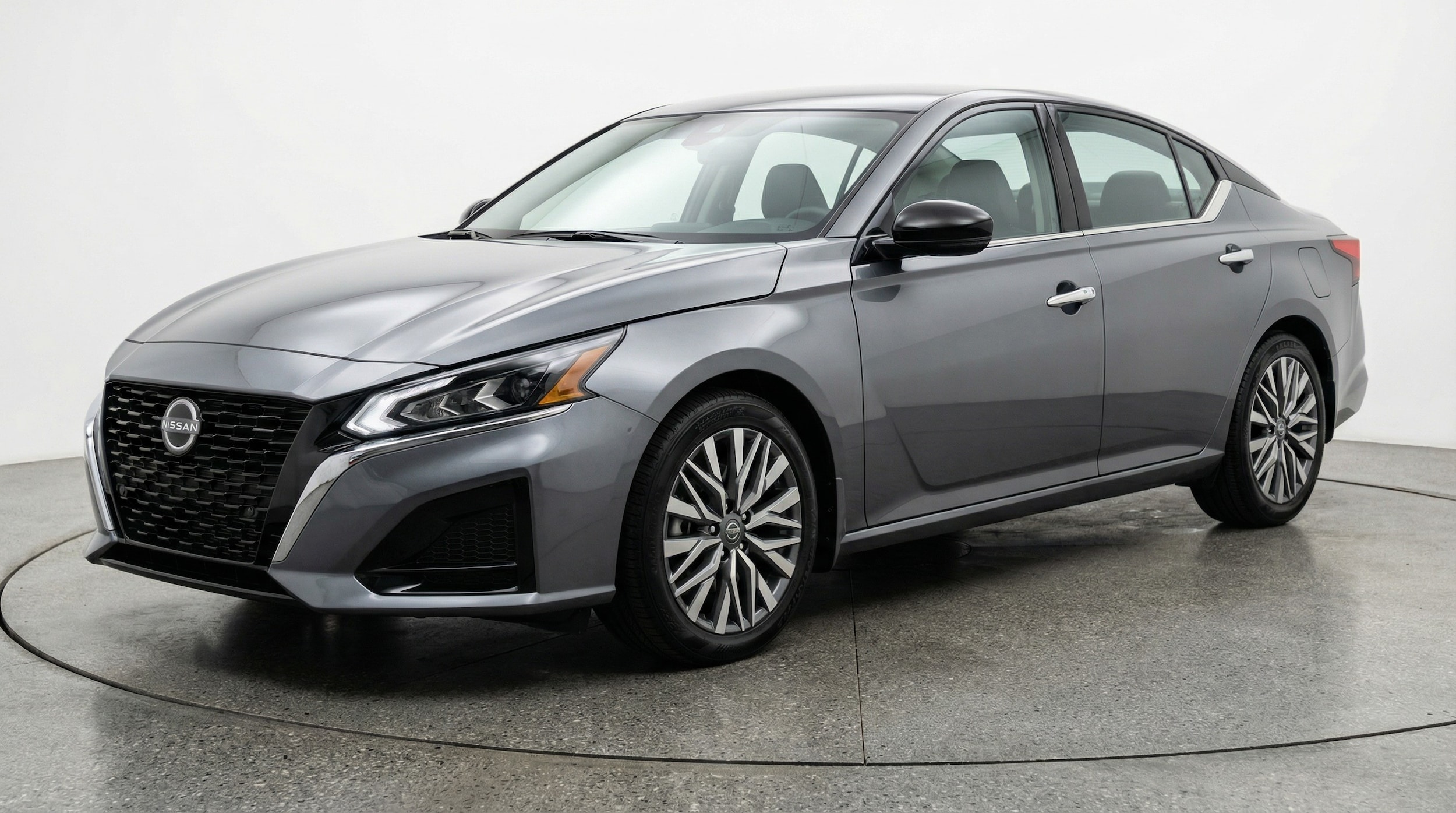 Thumbnail: 2025 Nissan Altima - 3