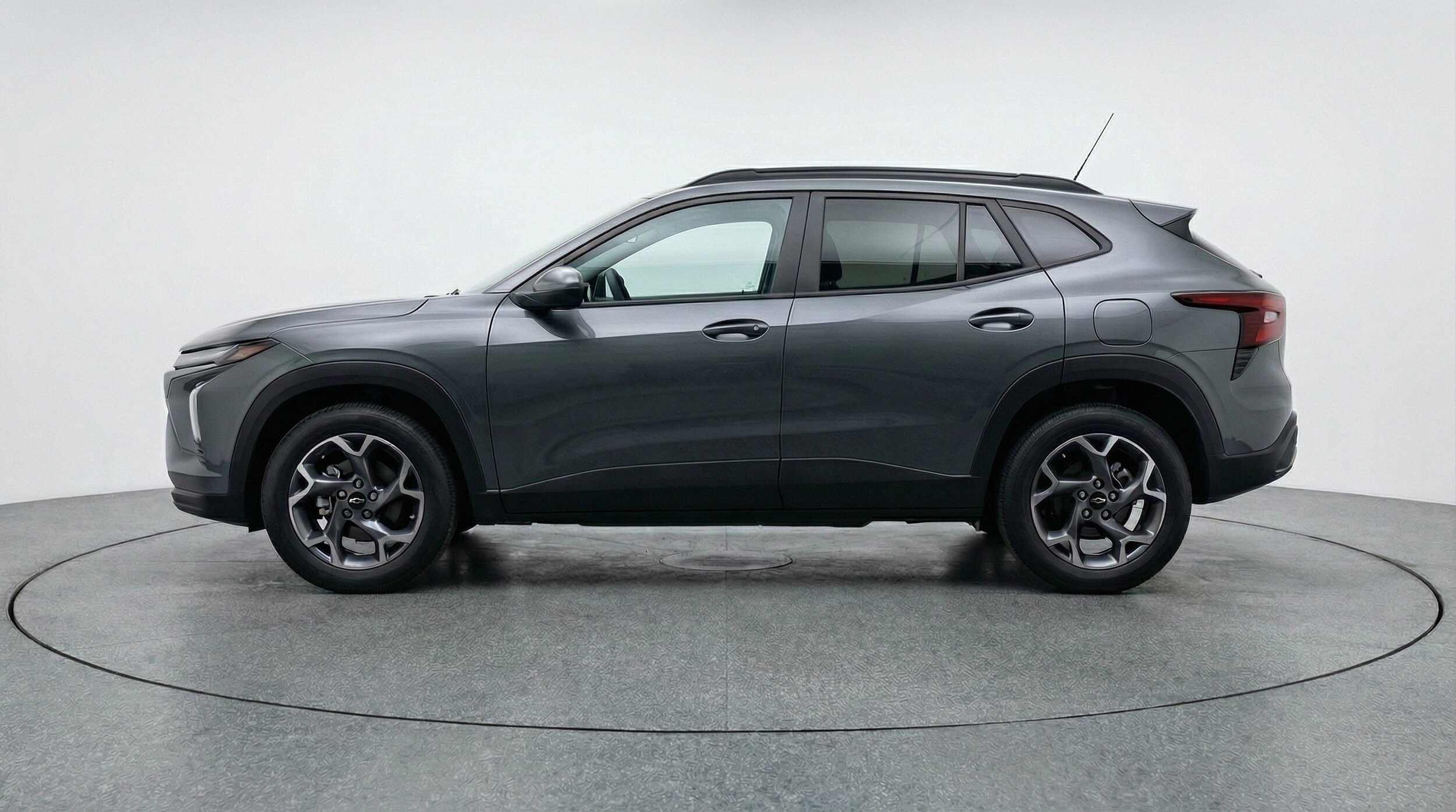 Thumbnail: 2025 Chevrolet Trax - 5