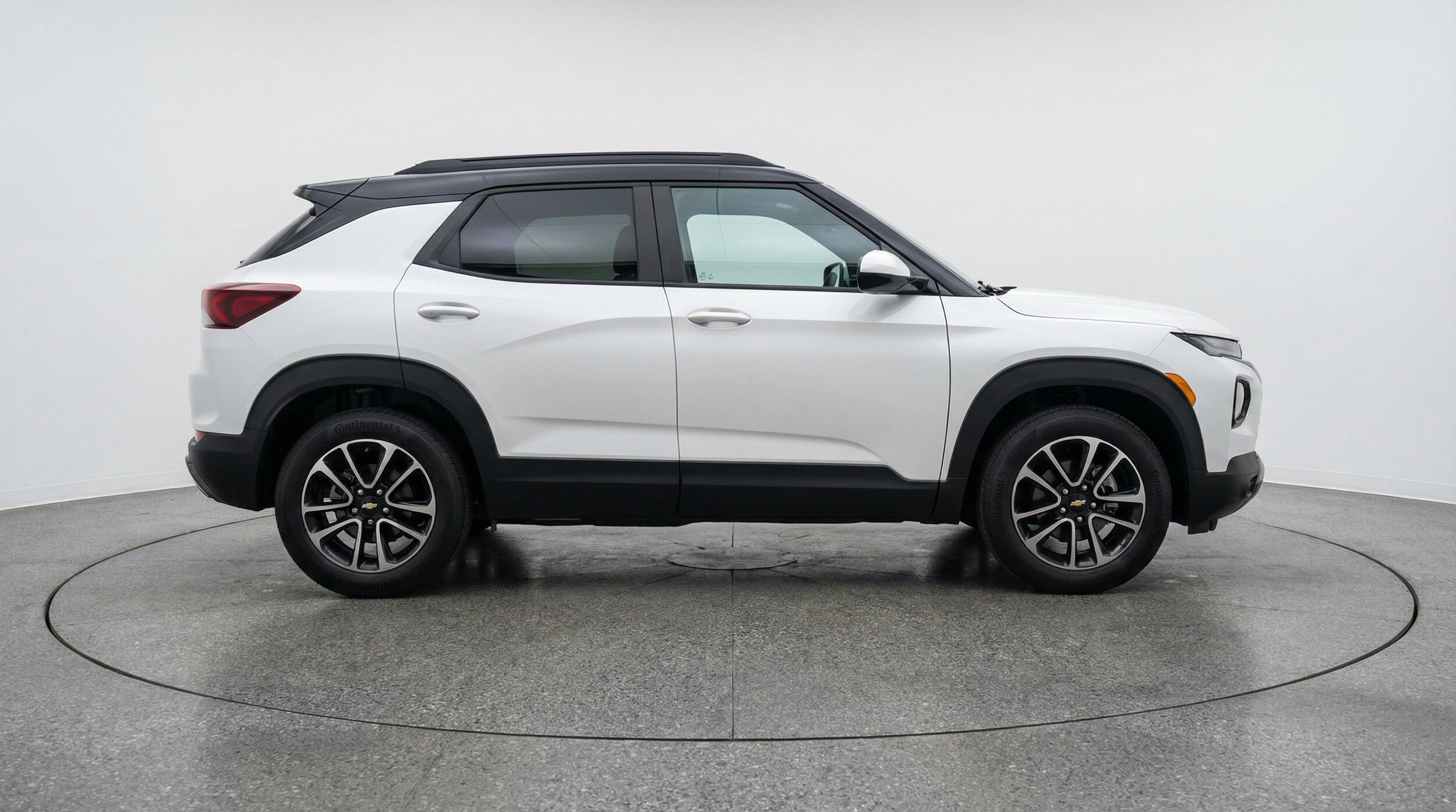 Thumbnail: 2025 Chevrolet TrailBlazer - 11