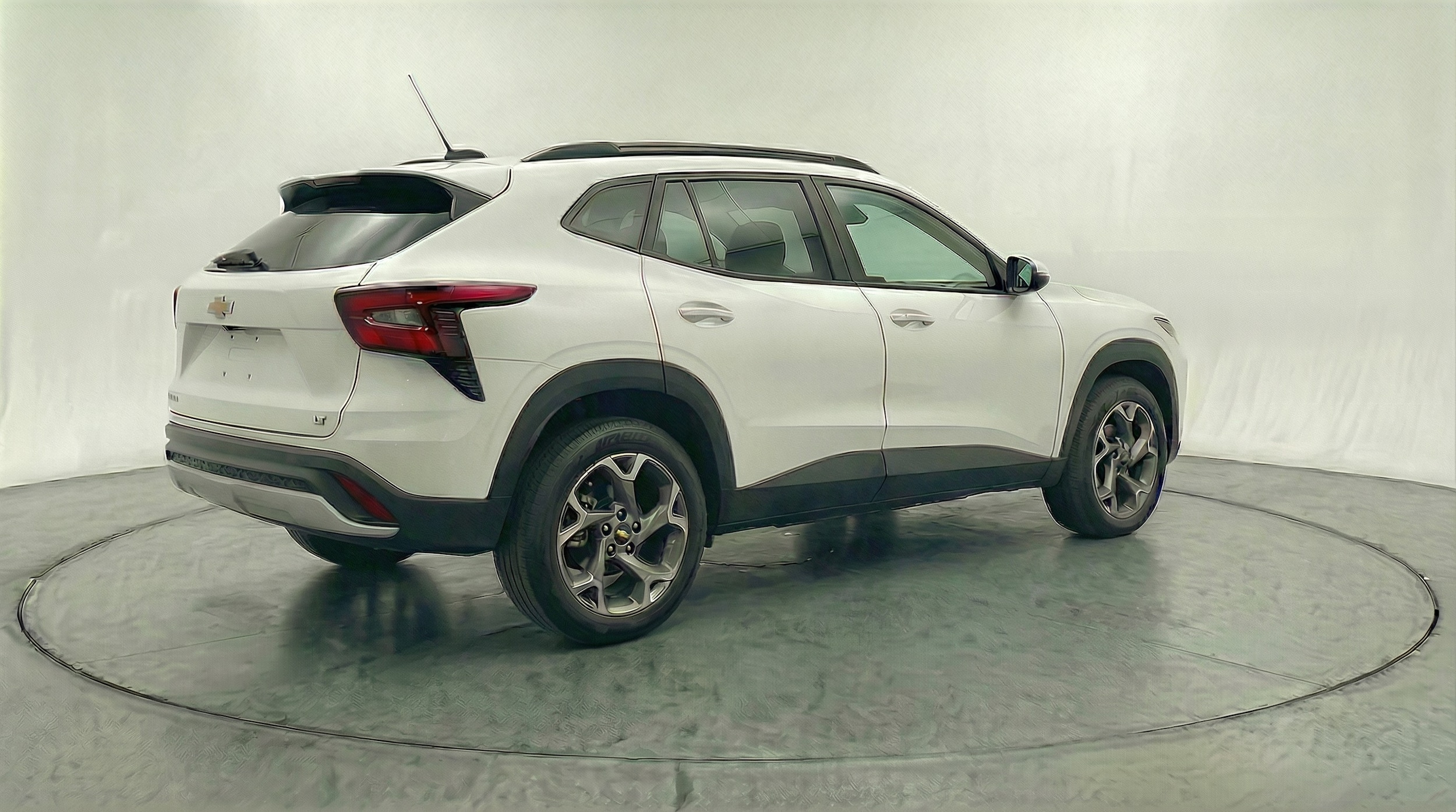 Thumbnail: 2025 Chevrolet Trax - 7