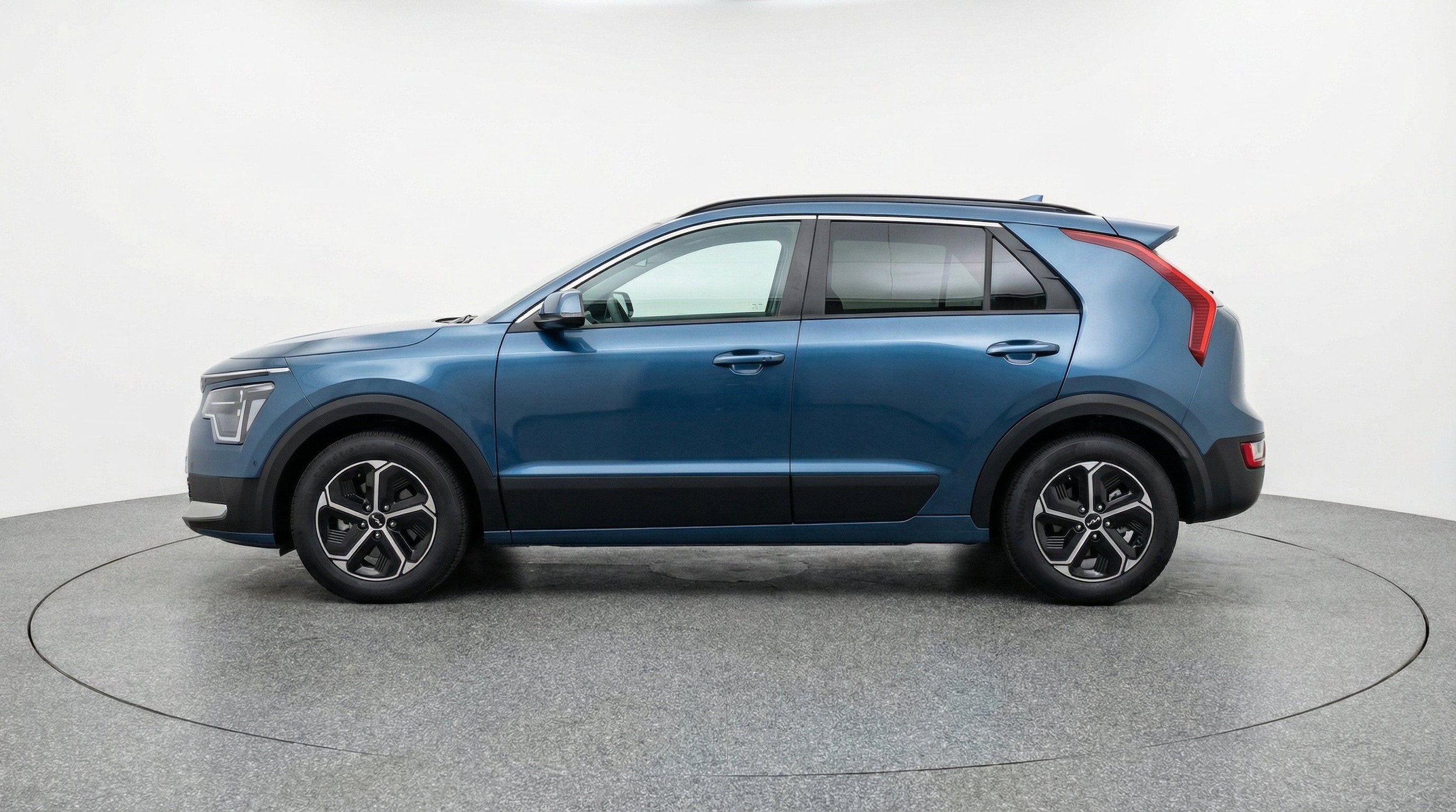 Thumbnail: 2026 Kia Niro - 5