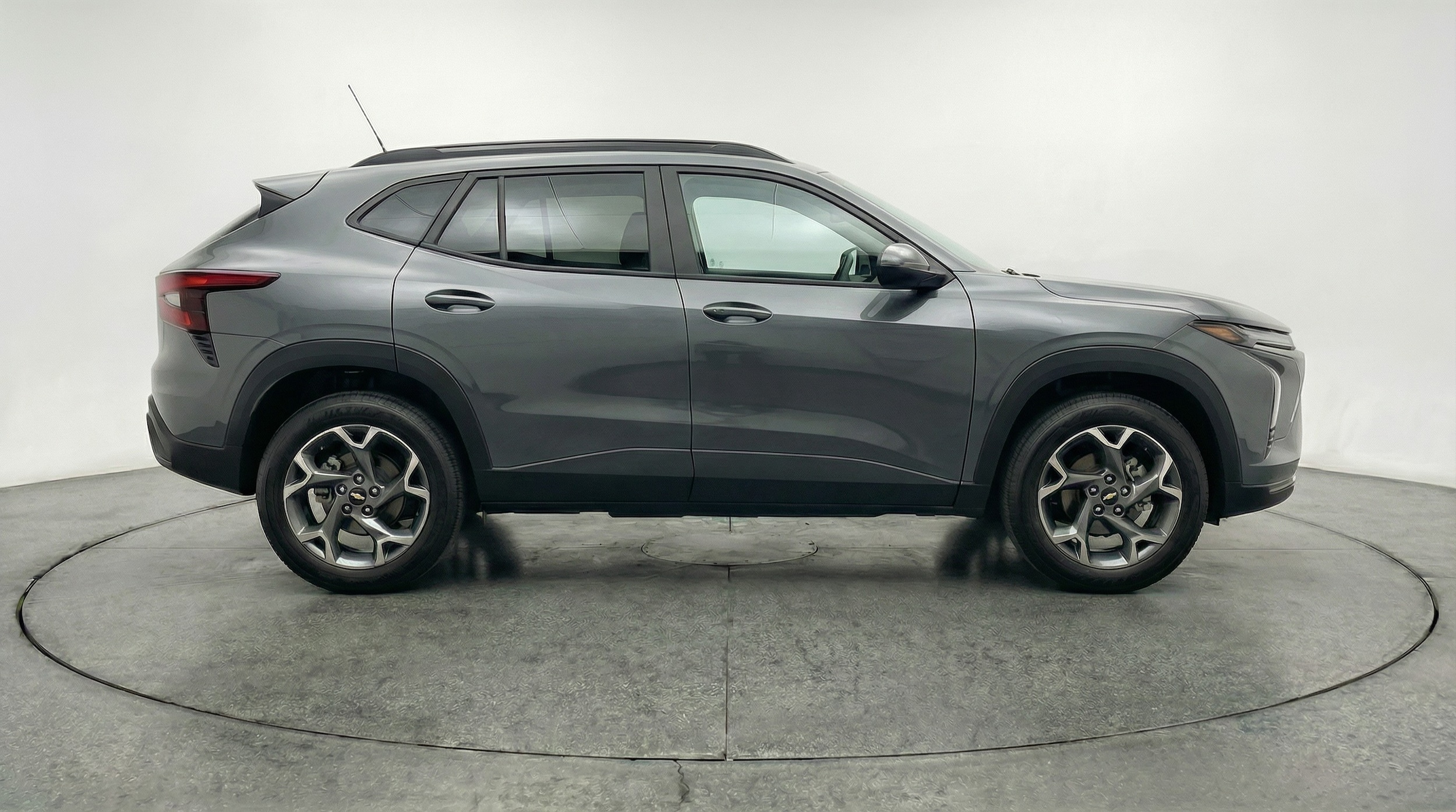 Thumbnail: 2025 Chevrolet Trax - 8