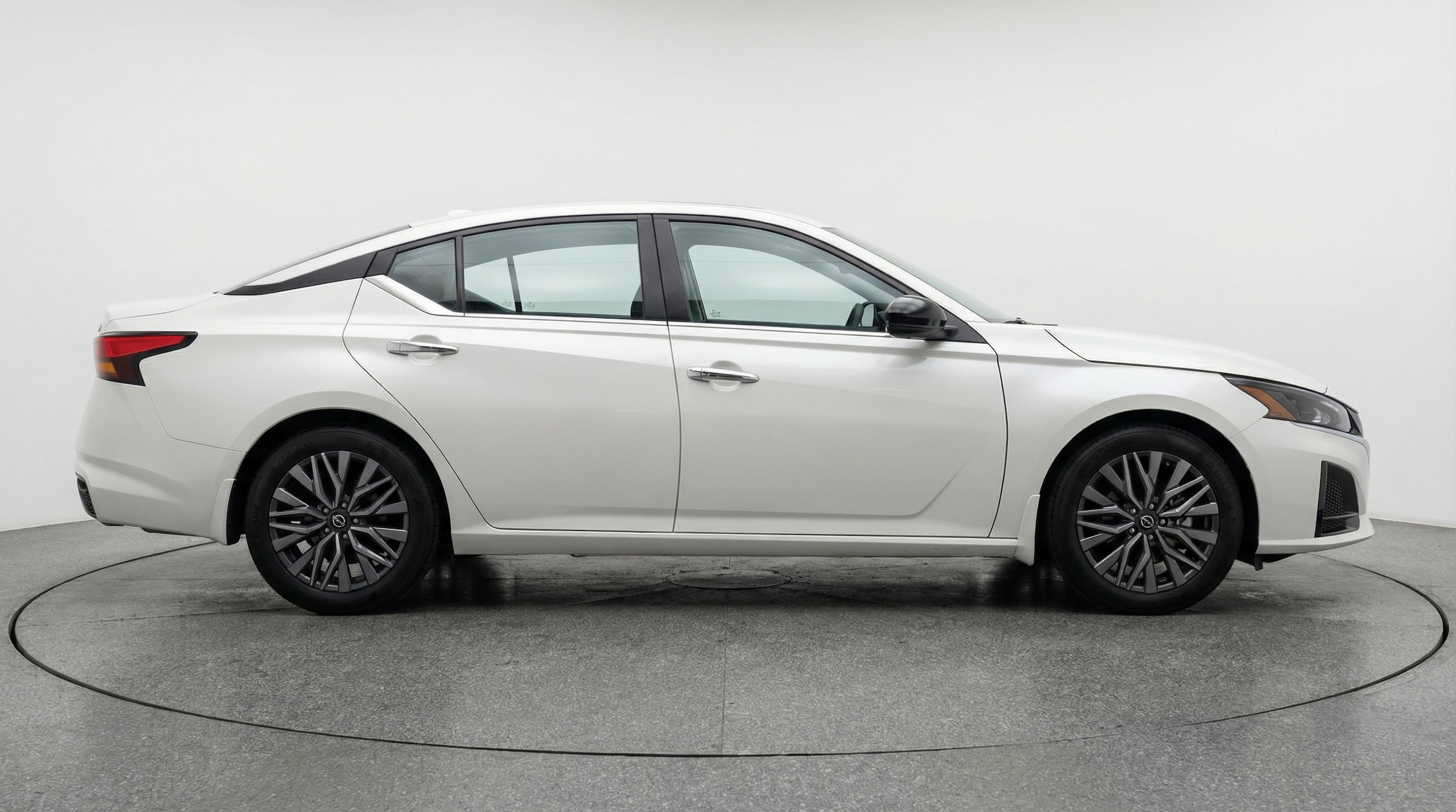 Thumbnail: 2025 Nissan Altima - 8