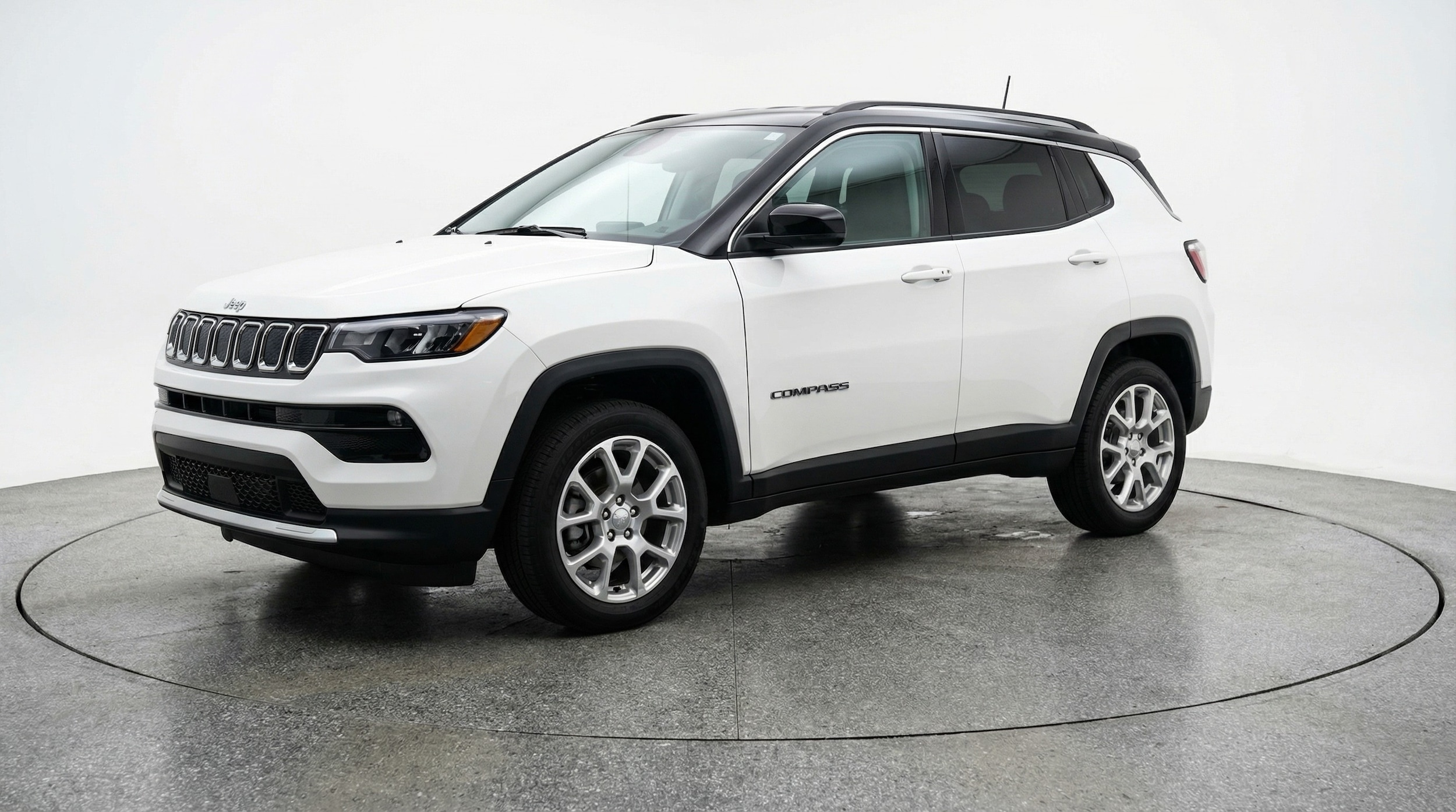 Thumbnail: 2025 Jeep Compass - 3