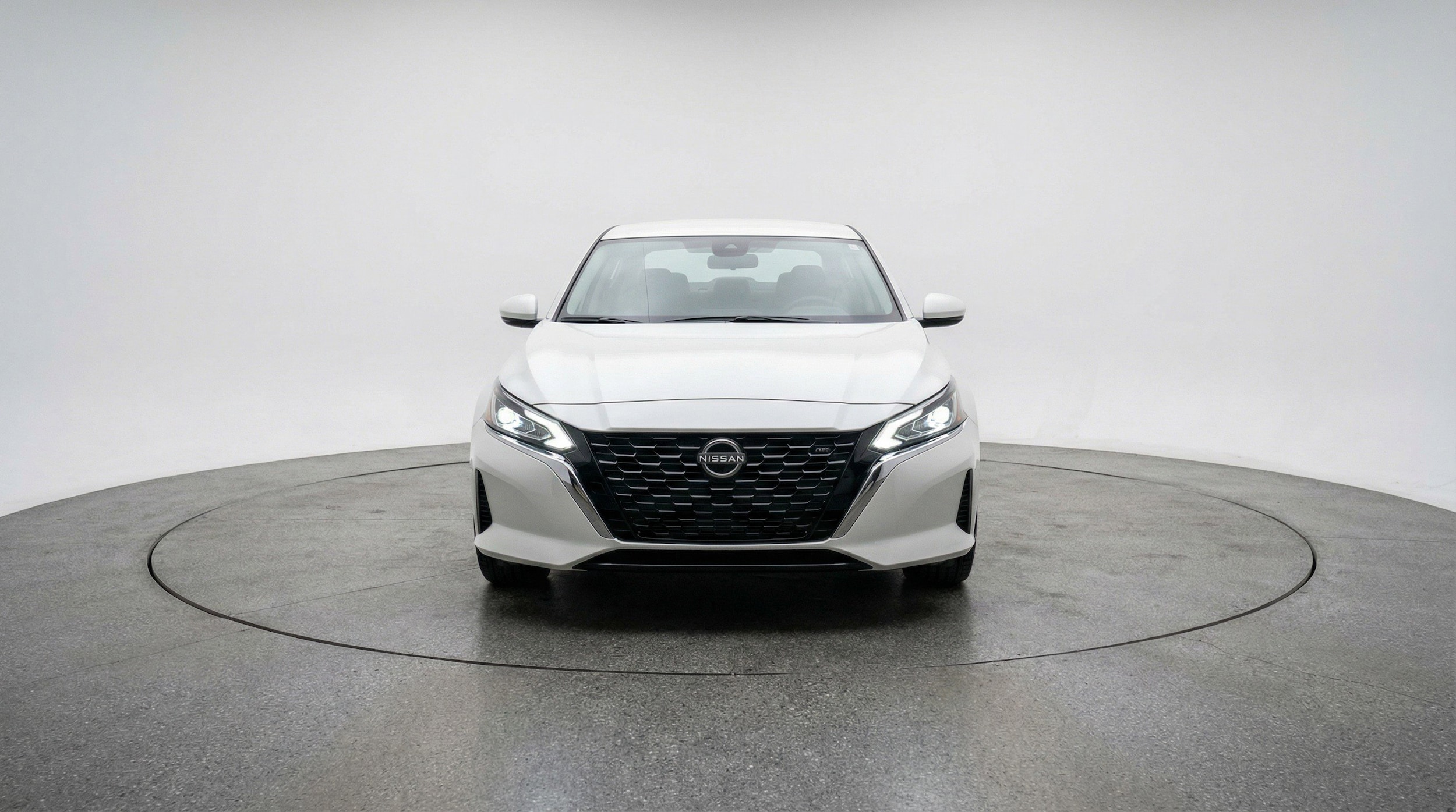 Thumbnail: 2025 Nissan Altima - 2