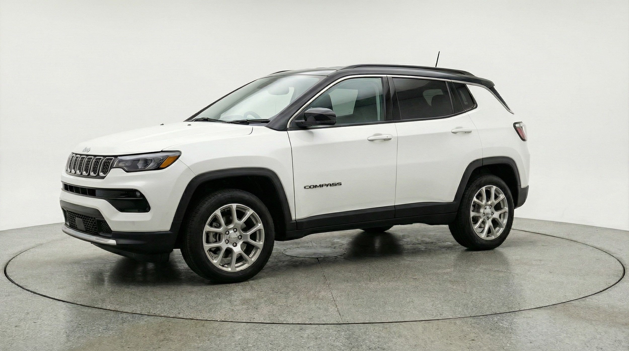 Thumbnail: 2025 Jeep Compass - 3