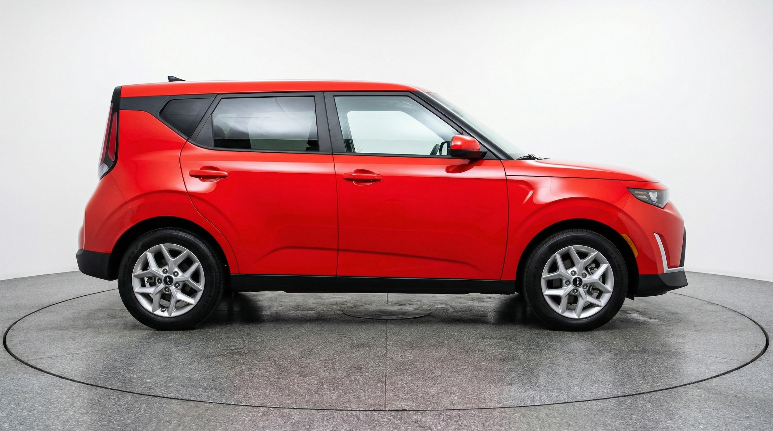 Thumbnail: 2025 Kia Soul - 8