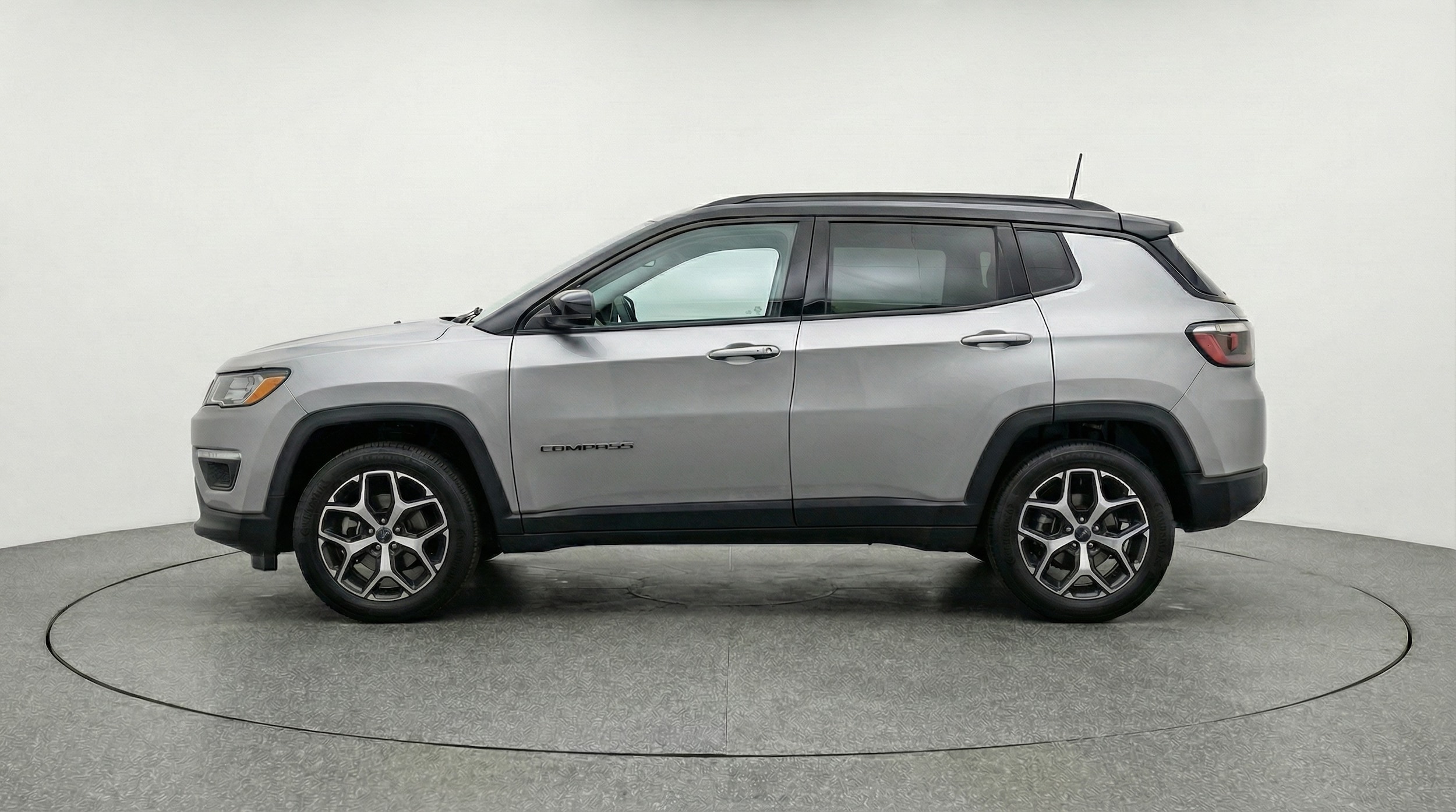 Thumbnail: 2025 Jeep Compass - 4