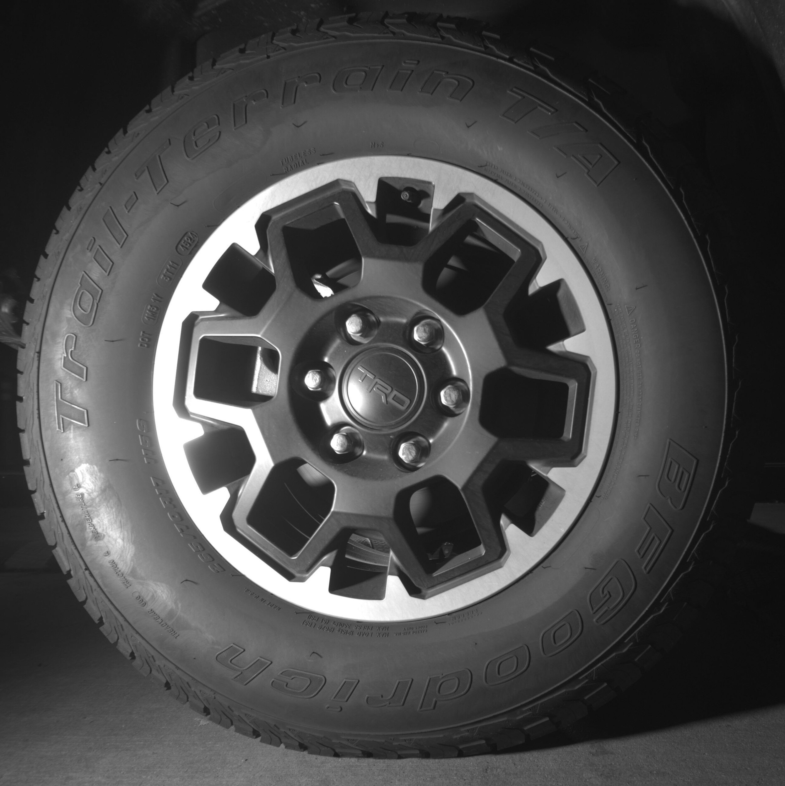 Thumbnail: 2025 Toyota Tacoma - 15