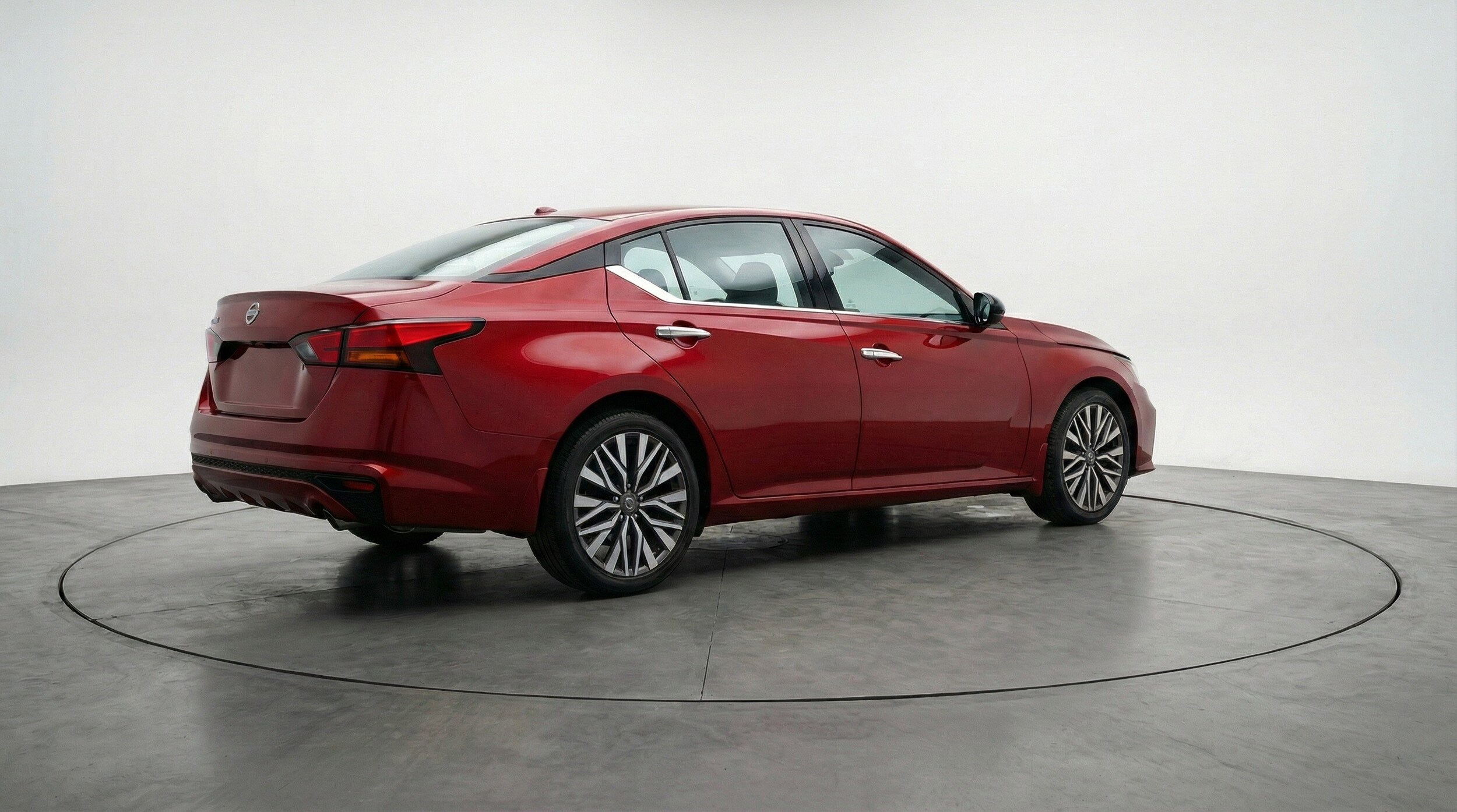 Thumbnail: 2025 Nissan Altima - 9