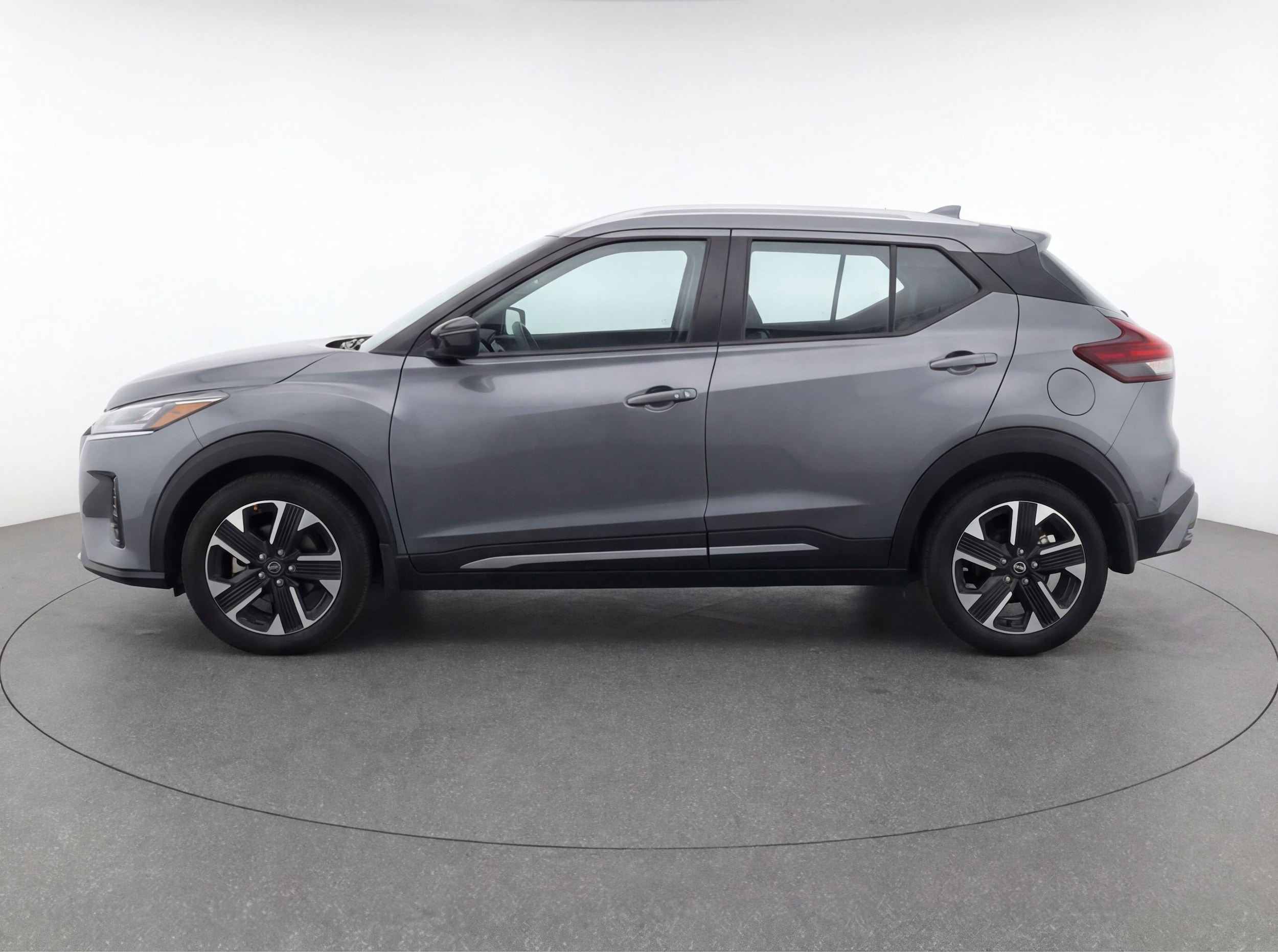 Thumbnail: 2025 Nissan Kicks - 5