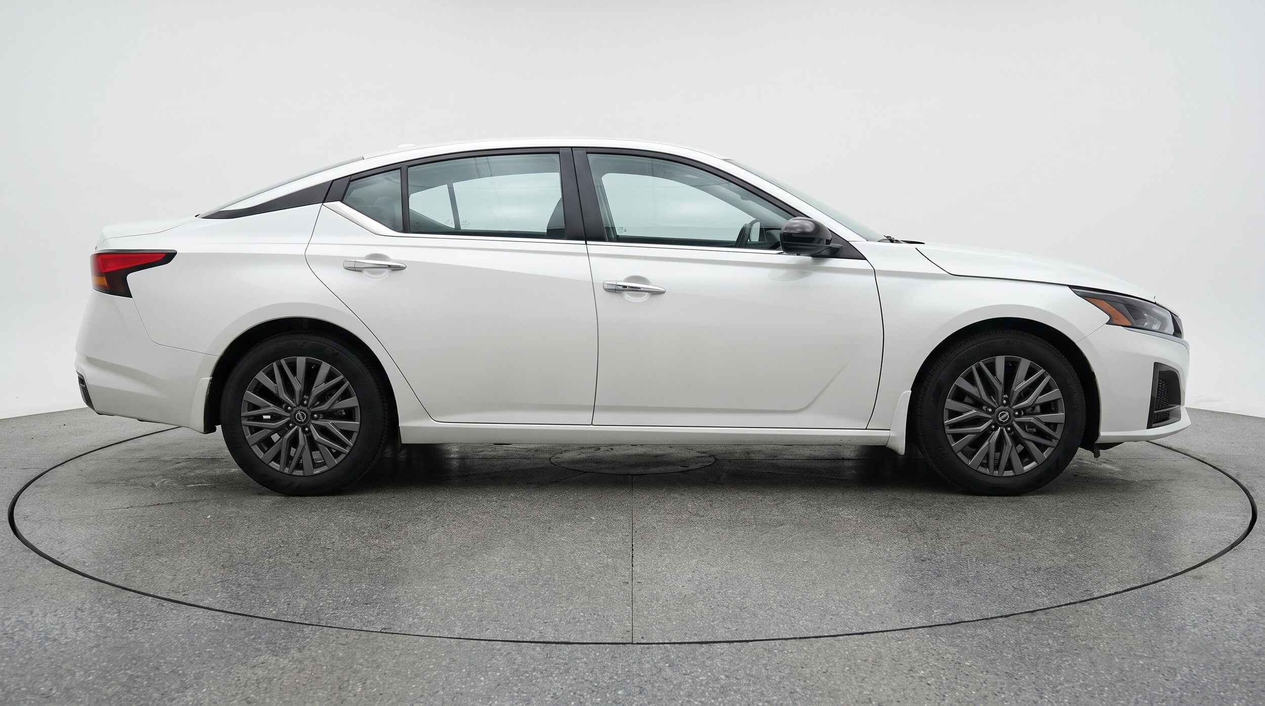 Thumbnail: 2025 Nissan Altima - 10